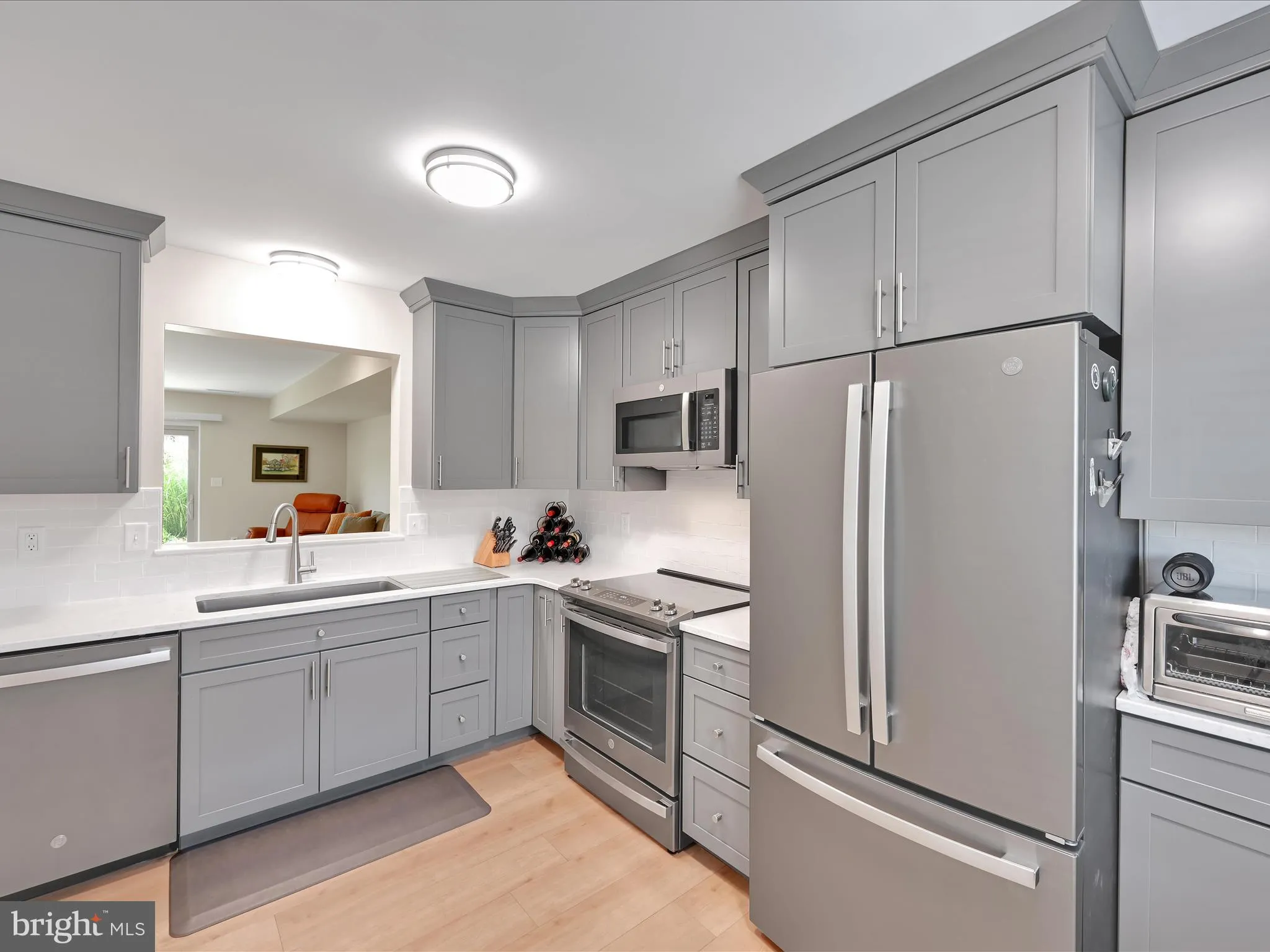 Lancaster, Pennsylvania 17601, United States, 2 Bedrooms Bedrooms, ,2 BathroomsBathrooms,Residential,Active,225858