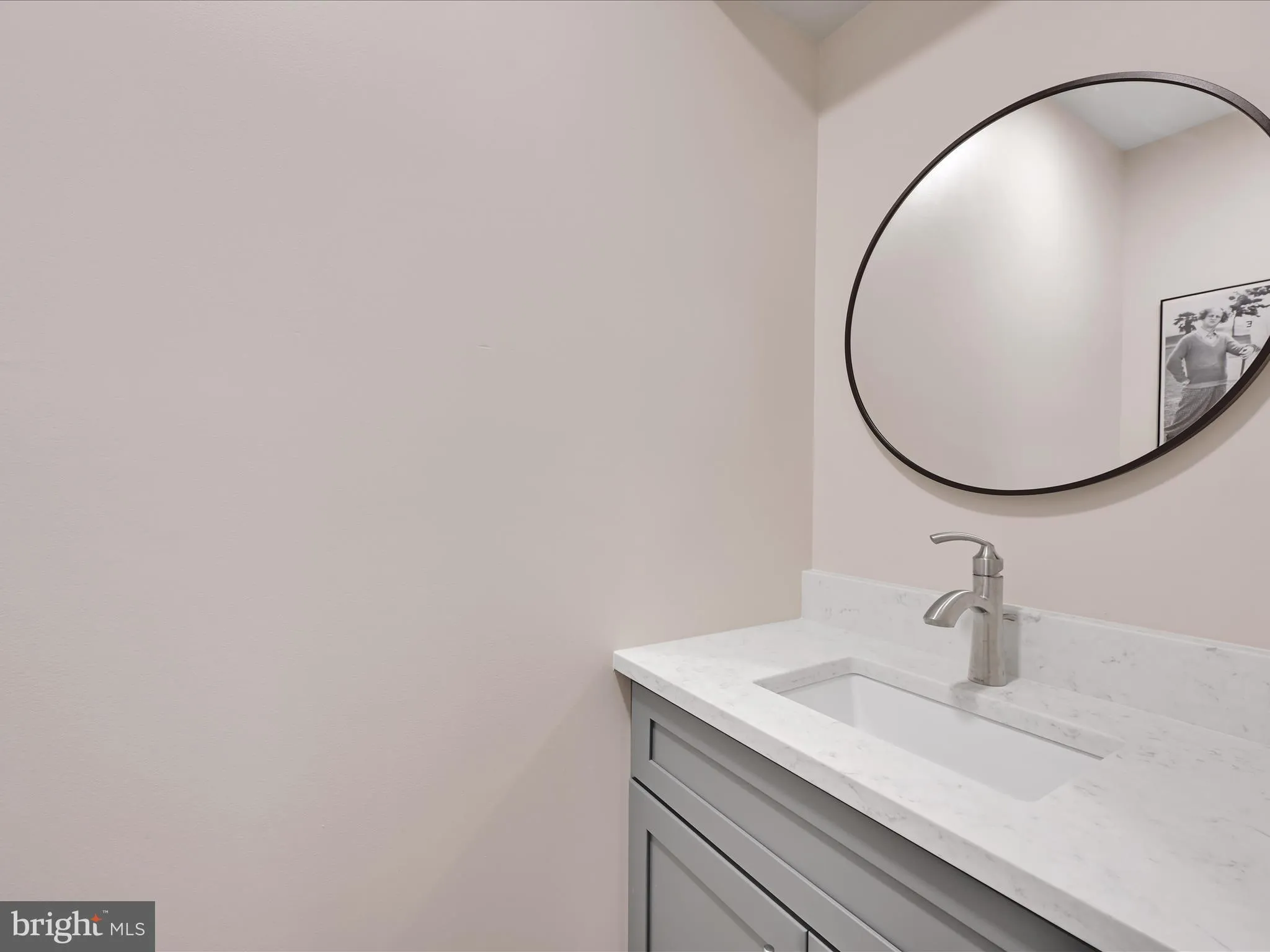 Lancaster, Pennsylvania 17601, United States, 2 Bedrooms Bedrooms, ,2 BathroomsBathrooms,Residential,Active,225858