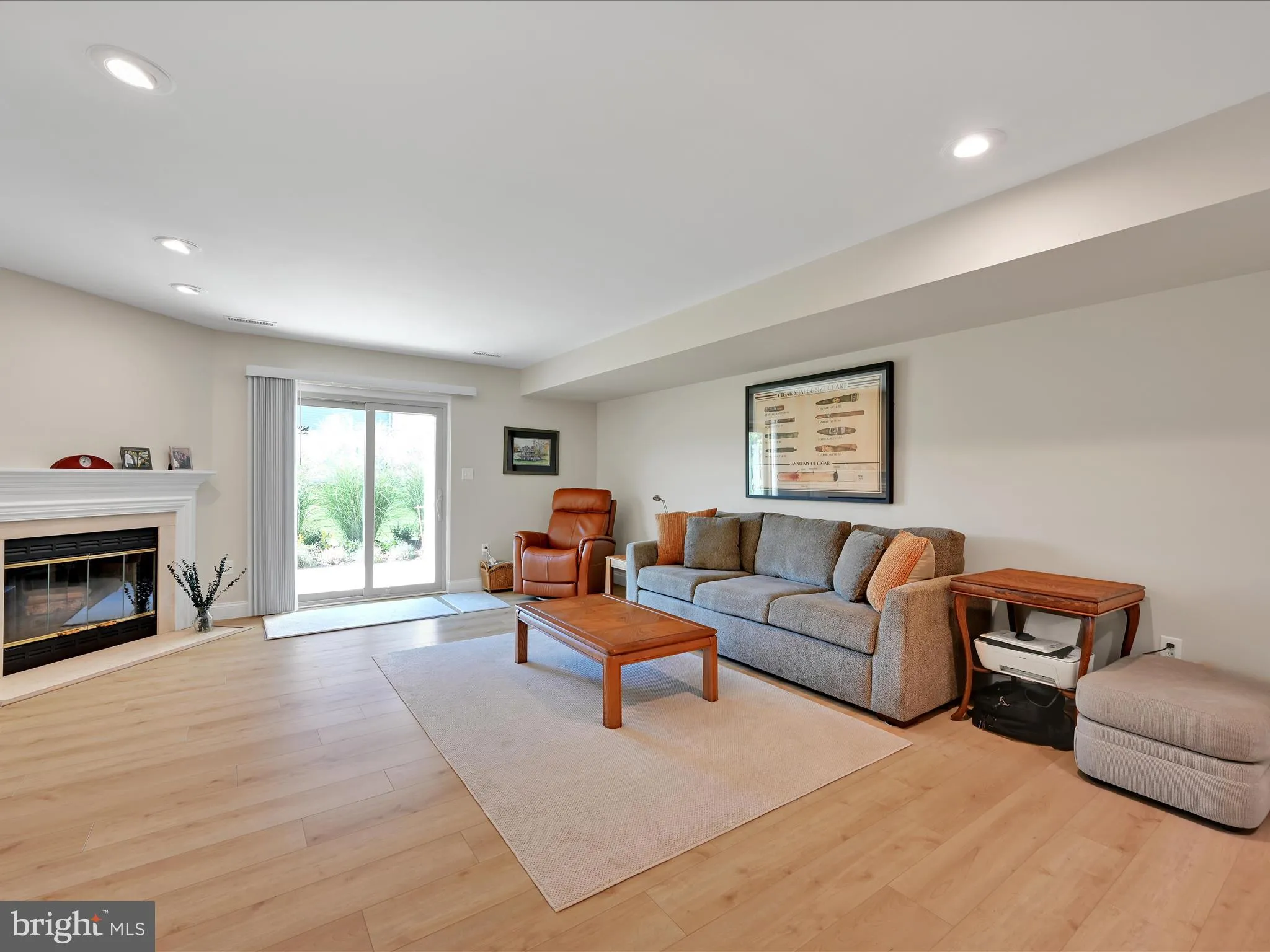 Lancaster, Pennsylvania 17601, United States, 2 Bedrooms Bedrooms, ,2 BathroomsBathrooms,Residential,Active,225858