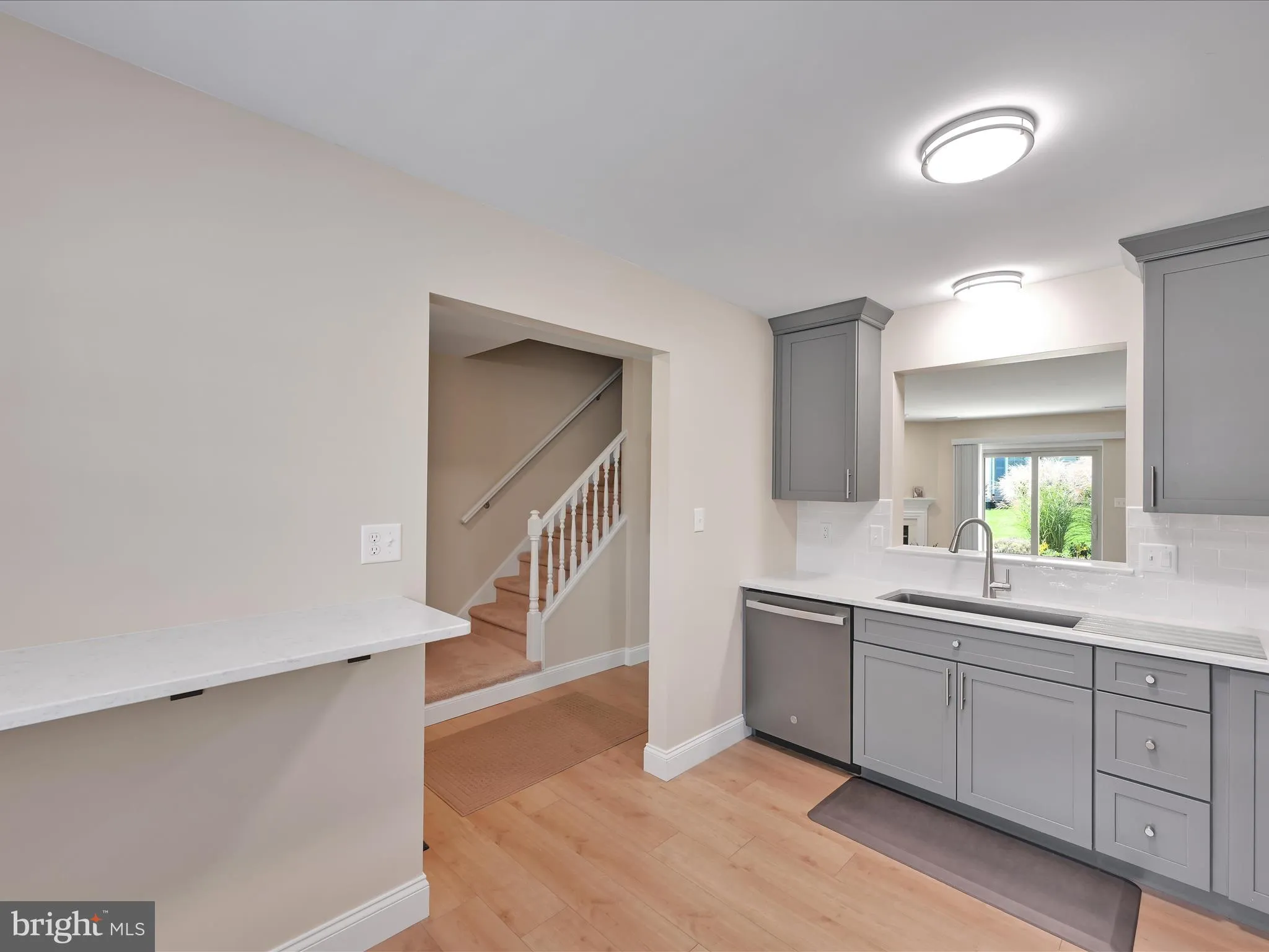 Lancaster, Pennsylvania 17601, United States, 2 Bedrooms Bedrooms, ,2 BathroomsBathrooms,Residential,Active,225858