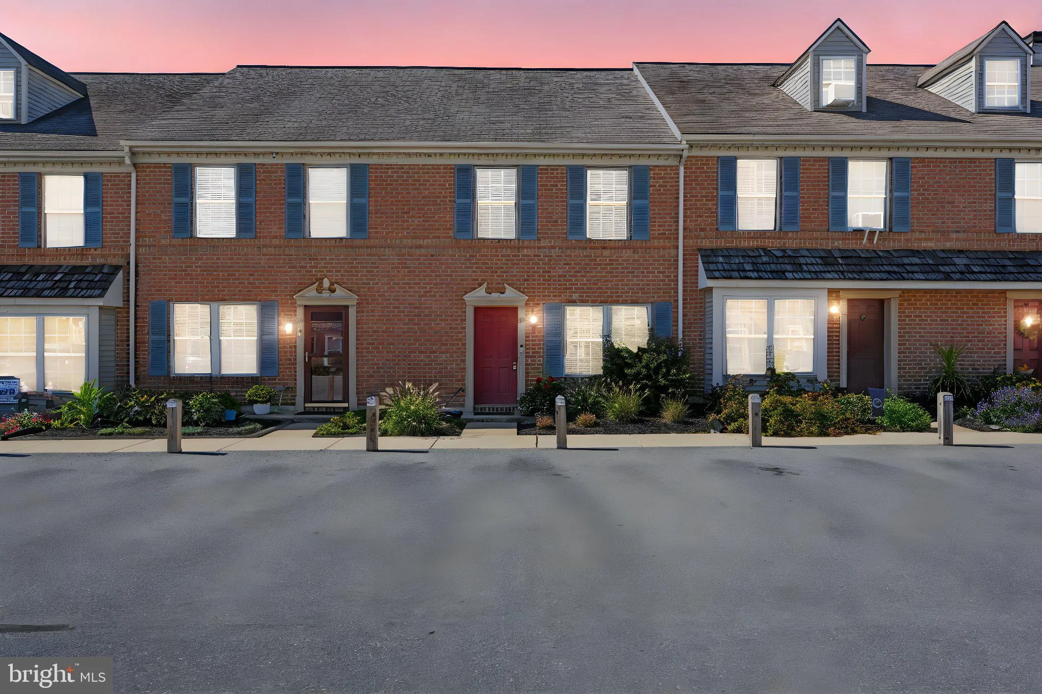 Lancaster, Pennsylvania 17601, United States, 2 Bedrooms Bedrooms, ,2 BathroomsBathrooms,Residential,Active,225858