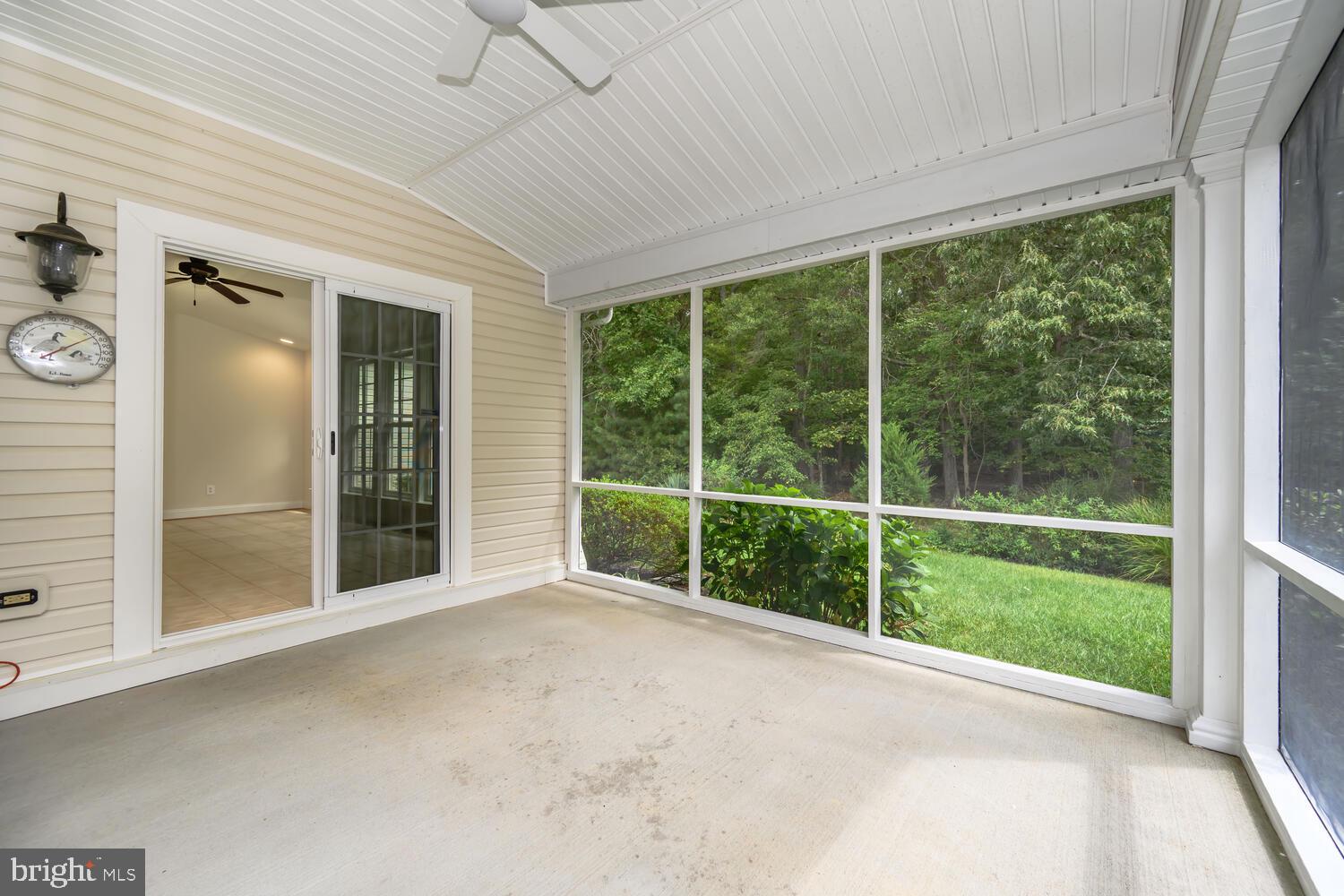 LONGBOAT ESTATES - Residential