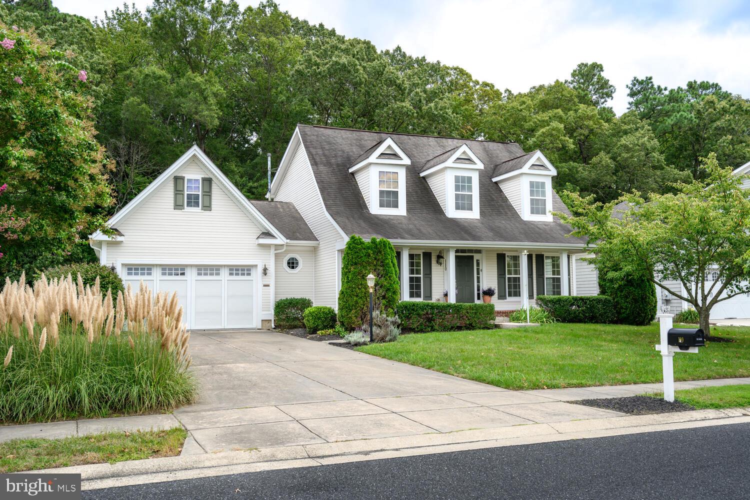 LONGBOAT ESTATES - Residential