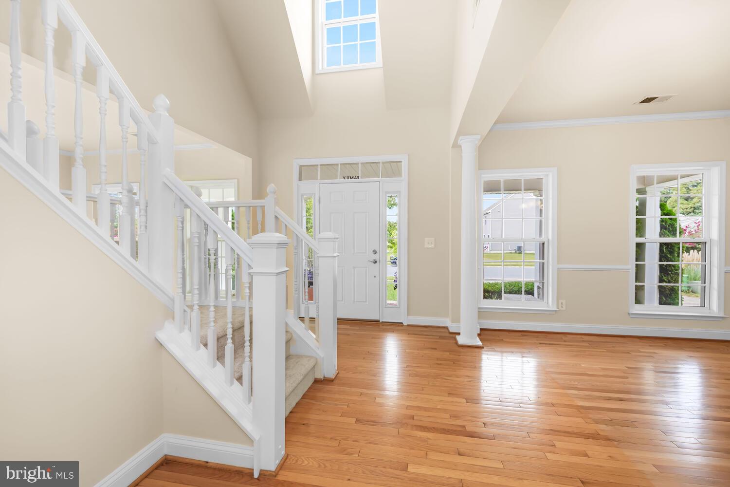 LONGBOAT ESTATES - Residential