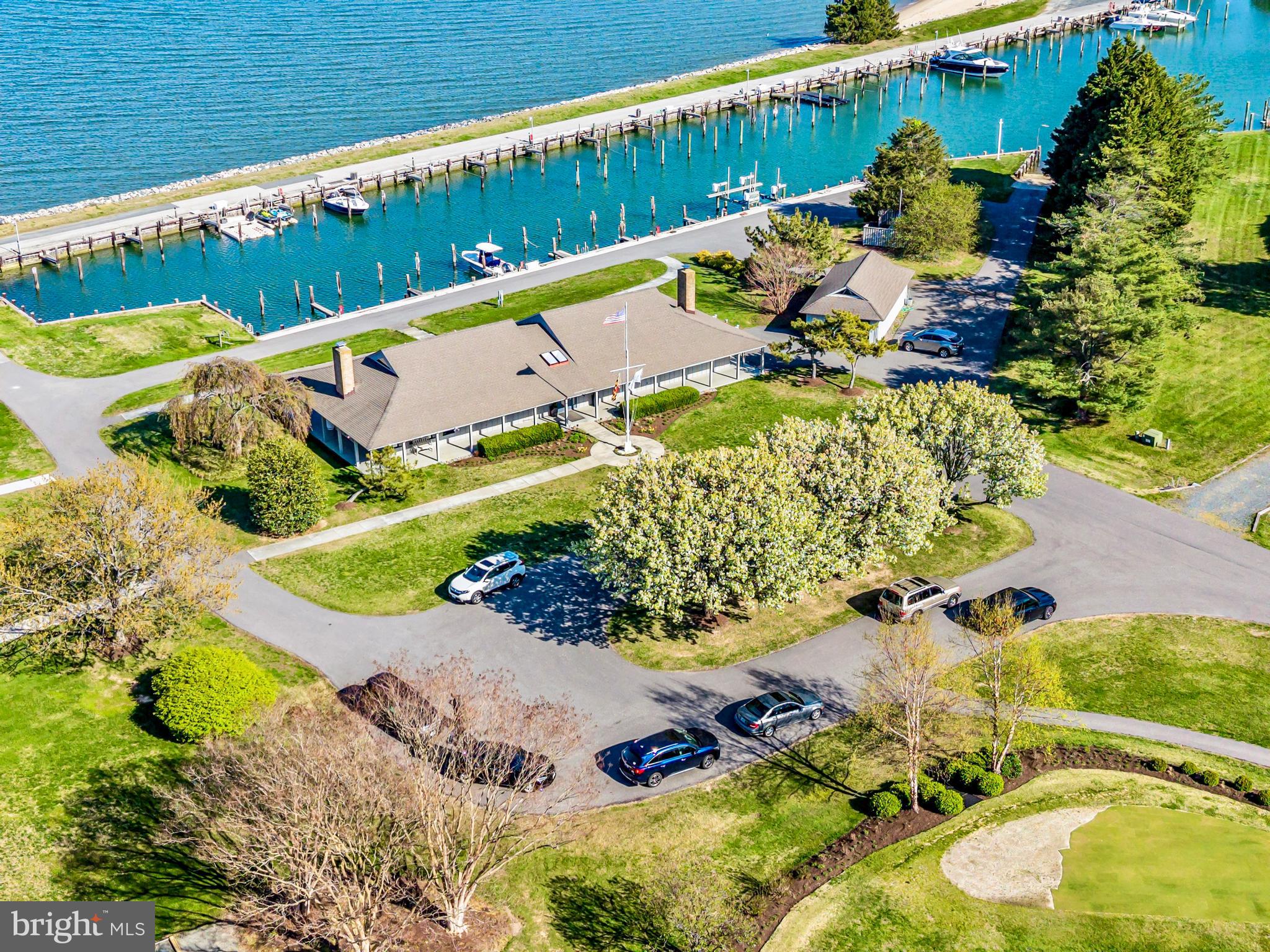 COVE CREEK CLUB - Residential