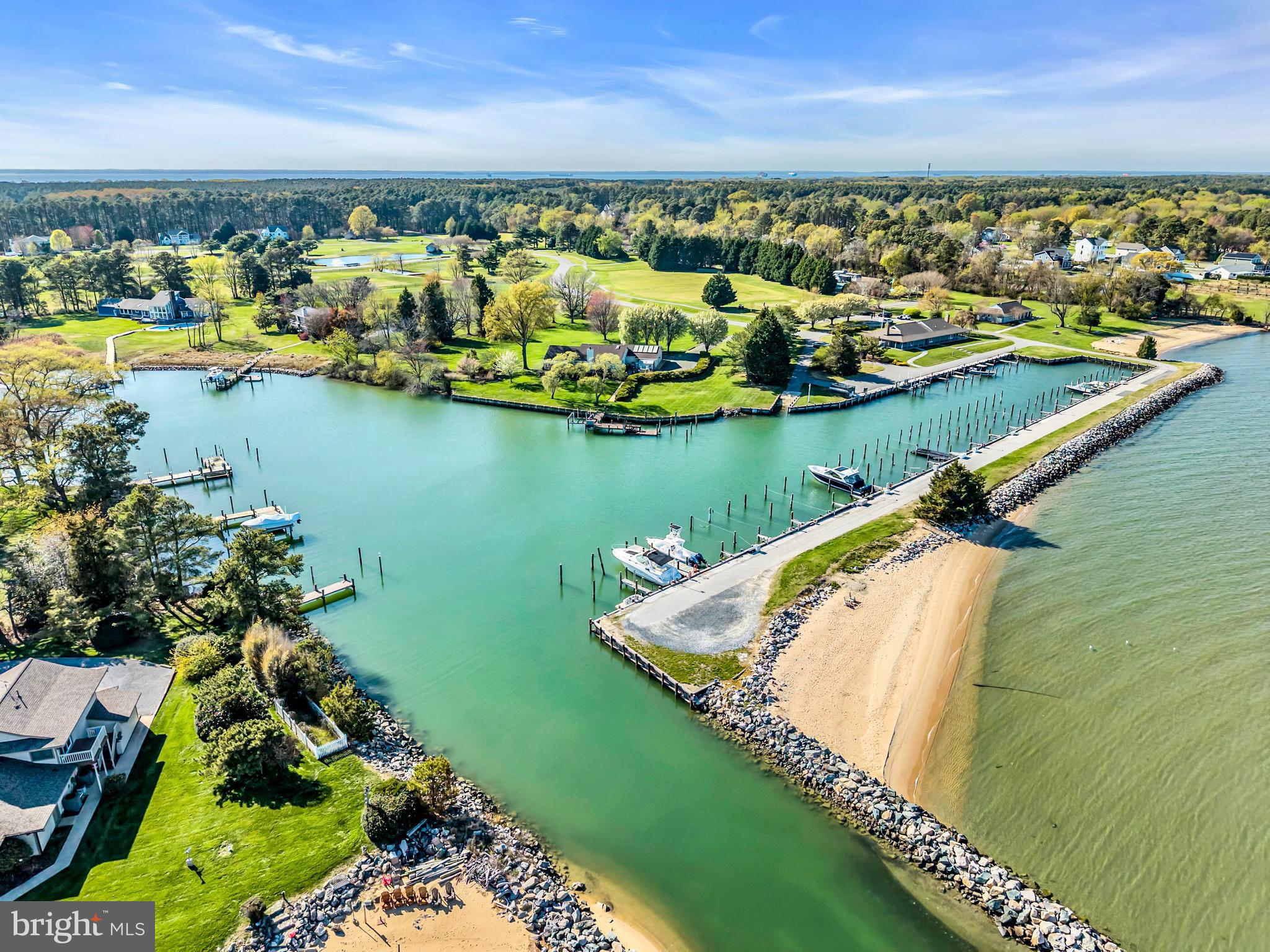 COVE CREEK CLUB - Residential