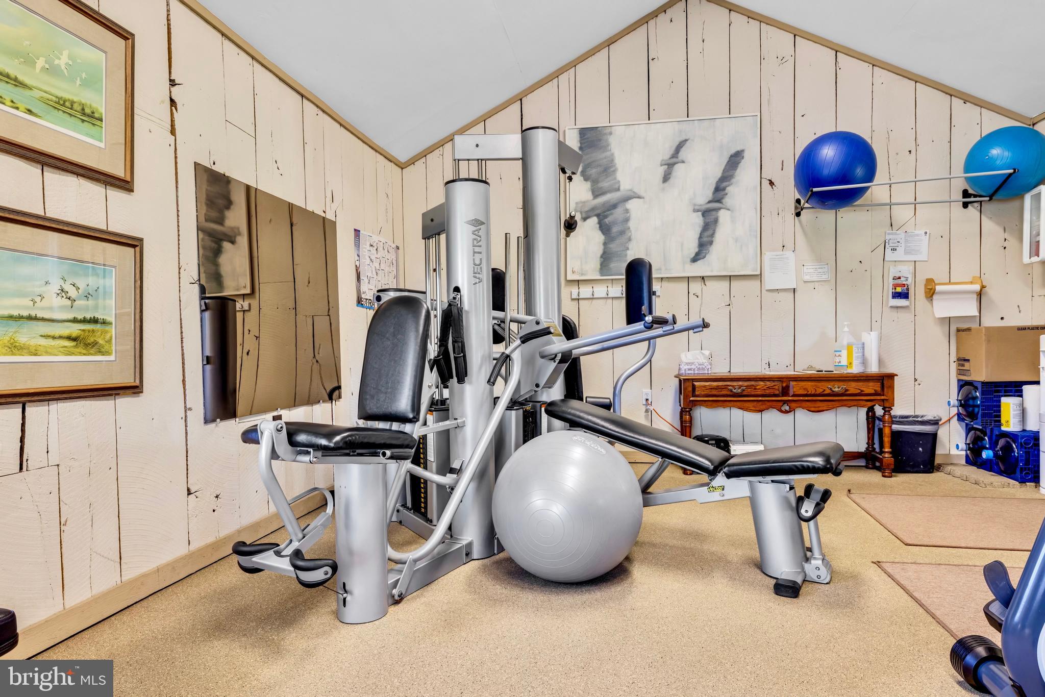 COVE CREEK CLUB - Residential