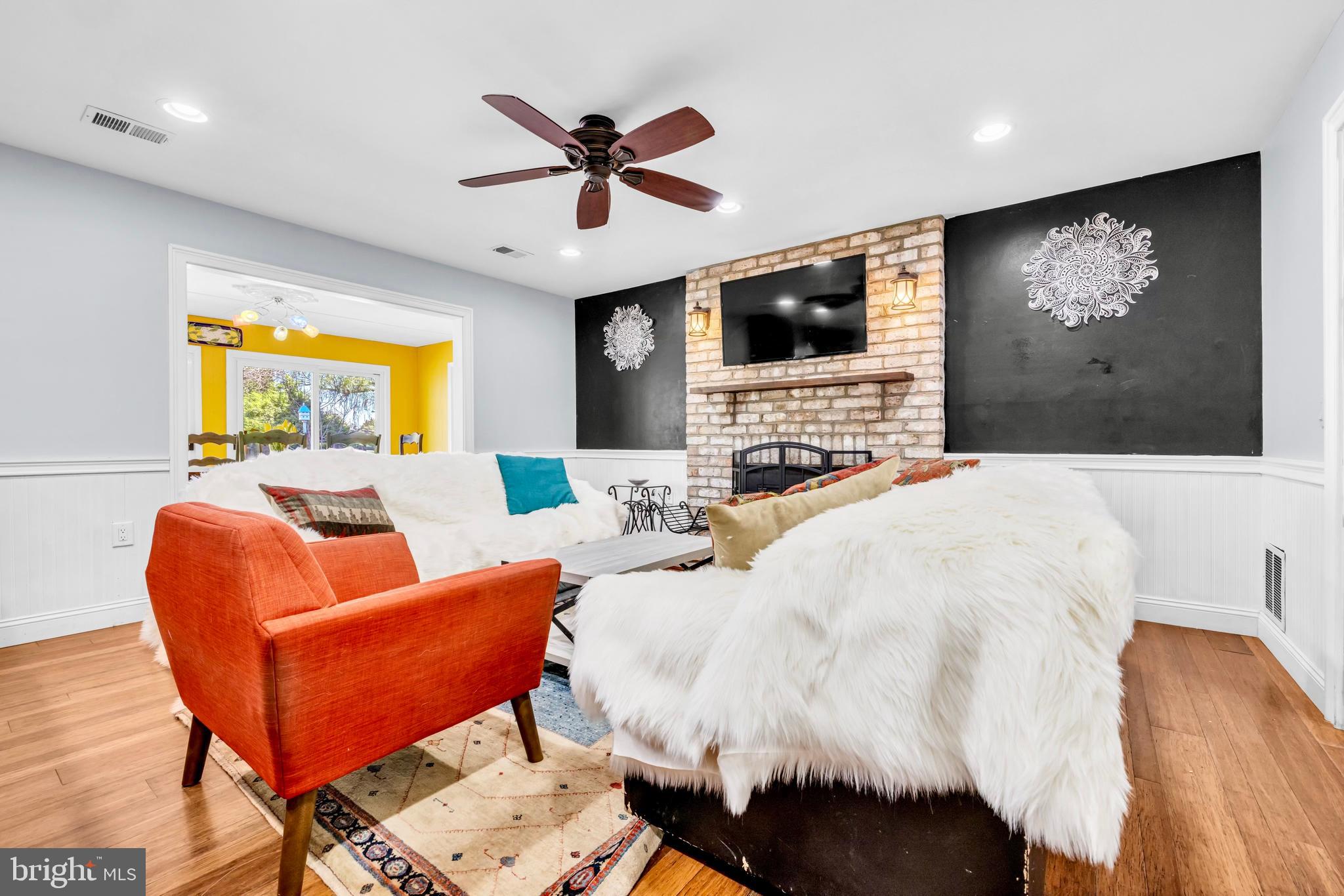 COVE CREEK CLUB - Residential