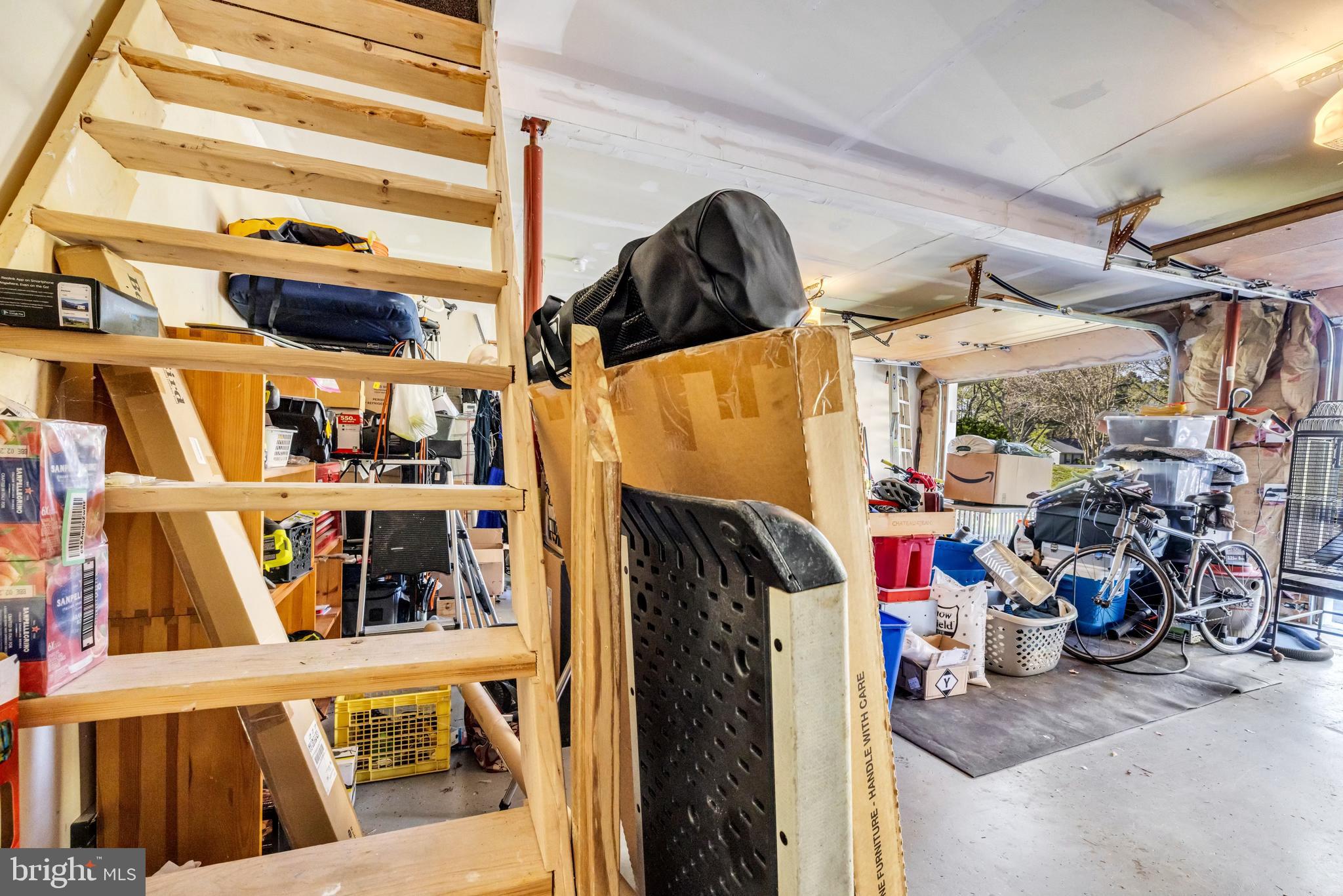 COVE CREEK CLUB - Residential