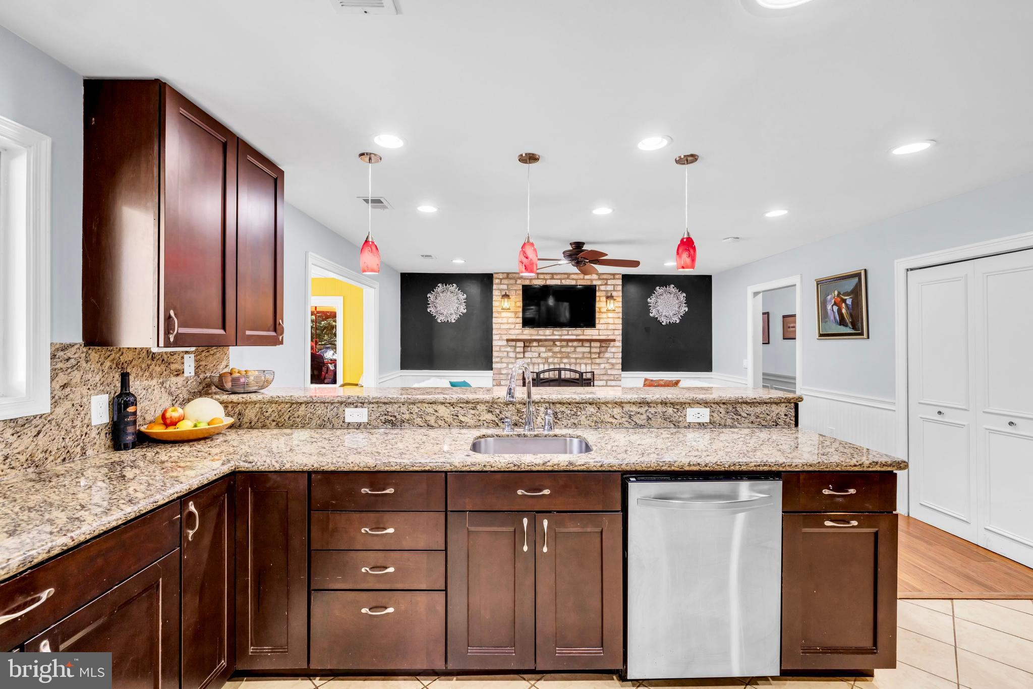 COVE CREEK CLUB - Residential