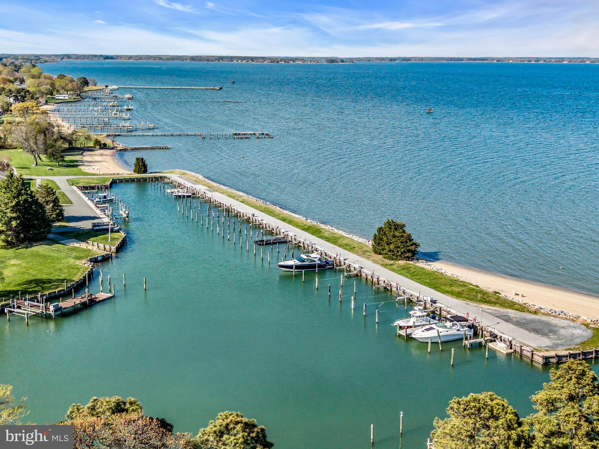 COVE CREEK CLUB - Residential