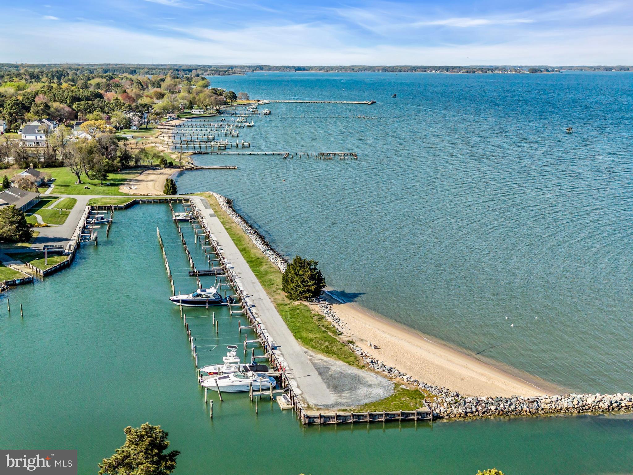 COVE CREEK CLUB - Residential