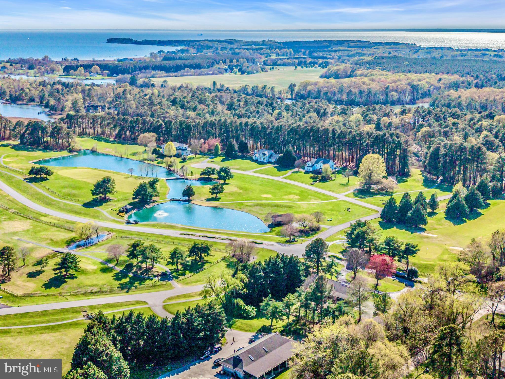 COVE CREEK CLUB - Residential