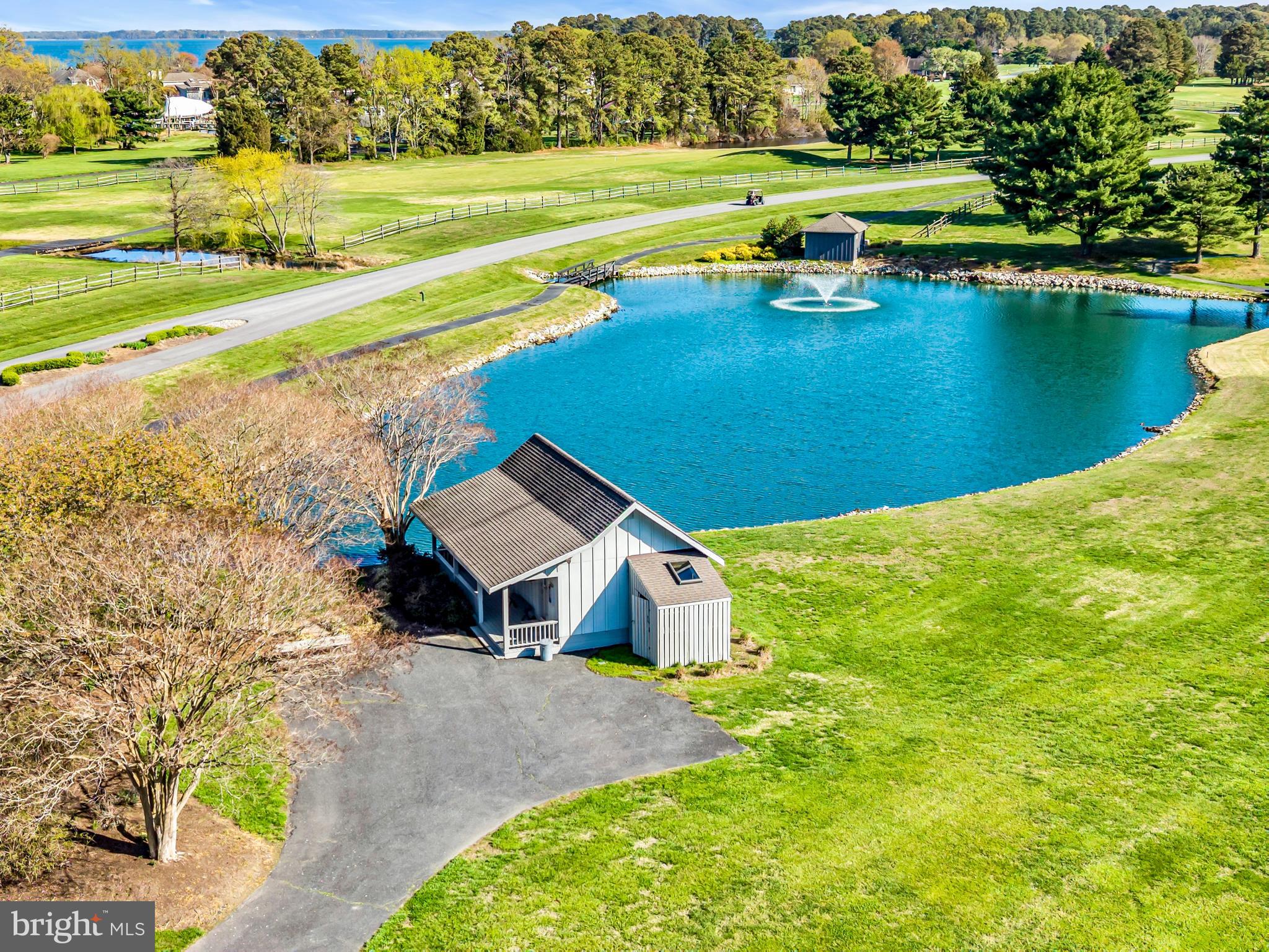 COVE CREEK CLUB - Residential