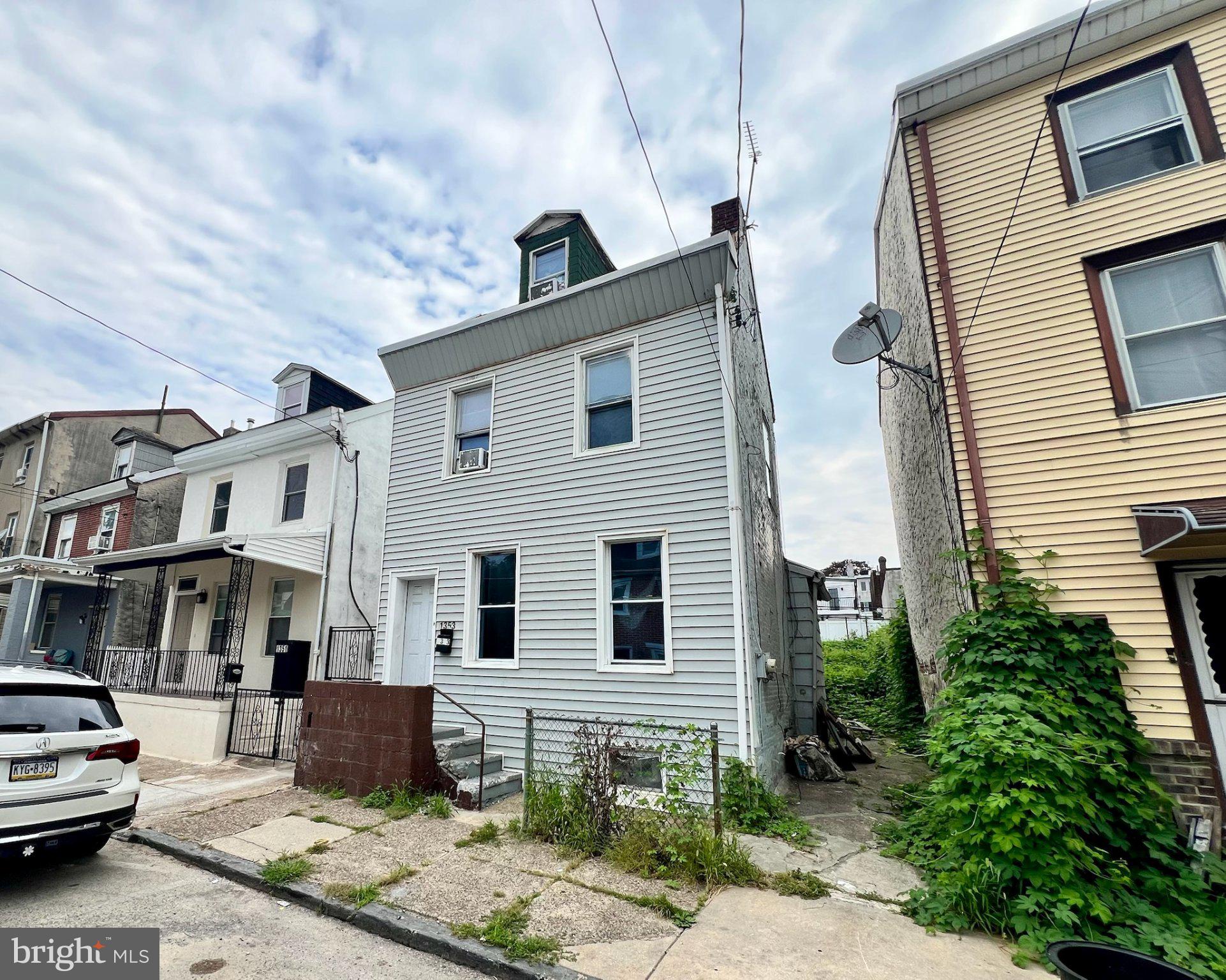 1353 SELLERS STREET