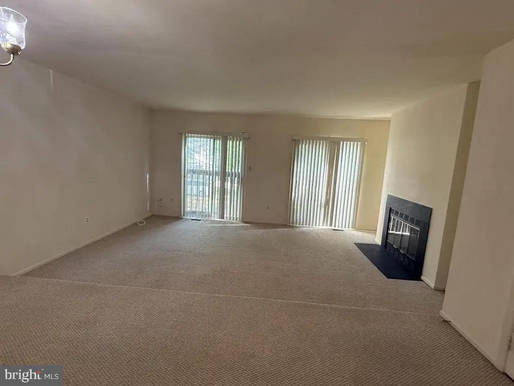 4711 LEYDEN WAY