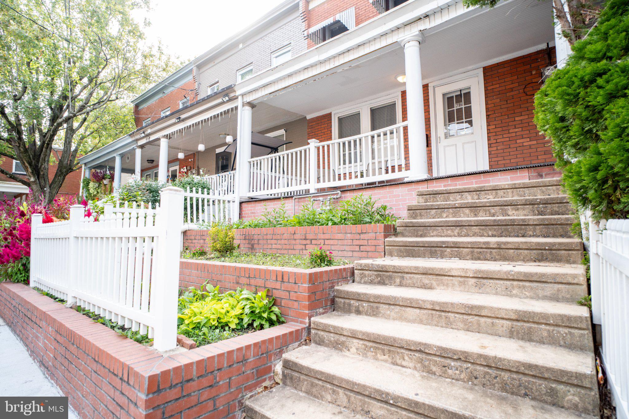 216 CORAL STREET