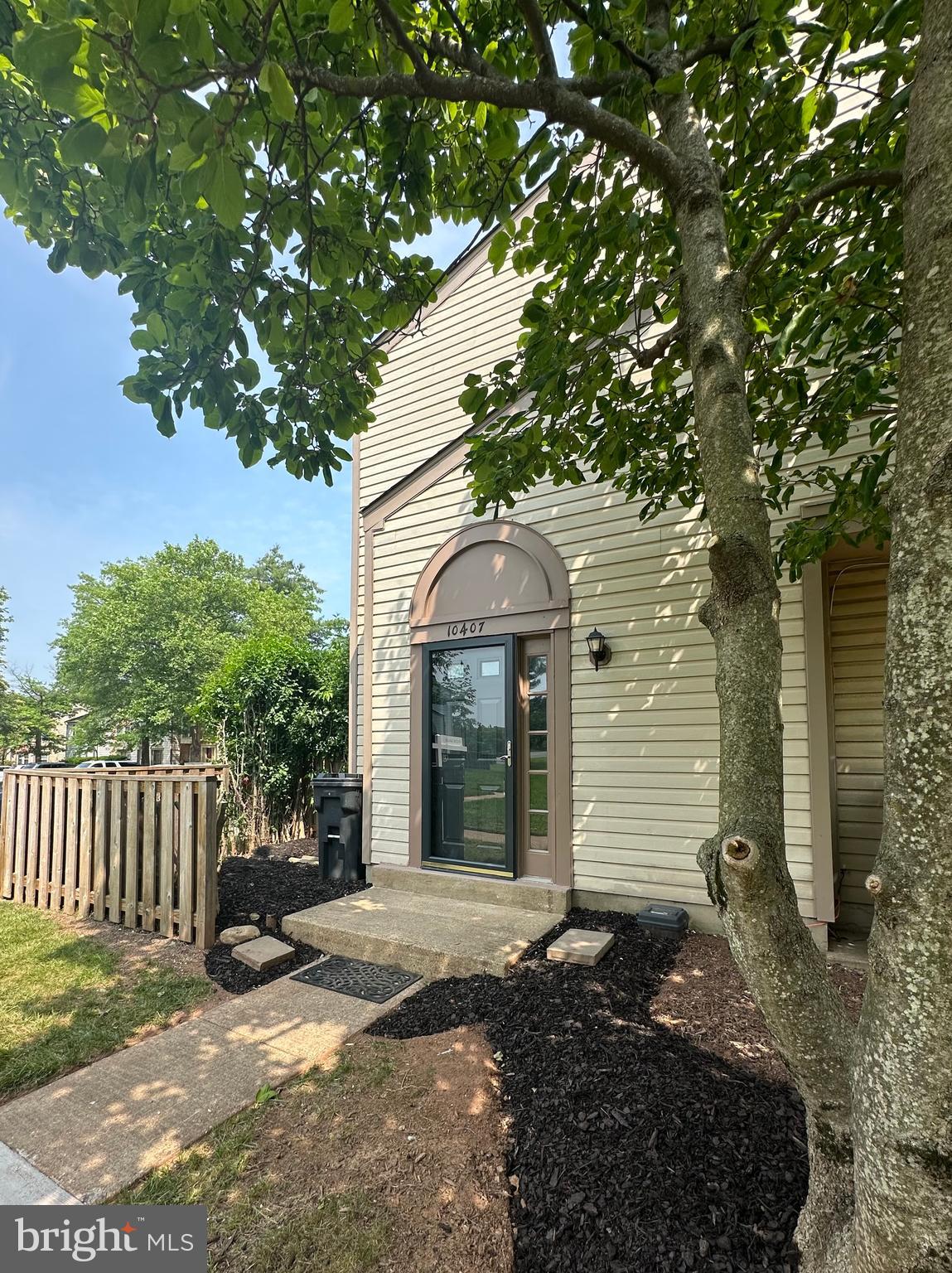 STONINGTON CONDOMINIUMS - Residential