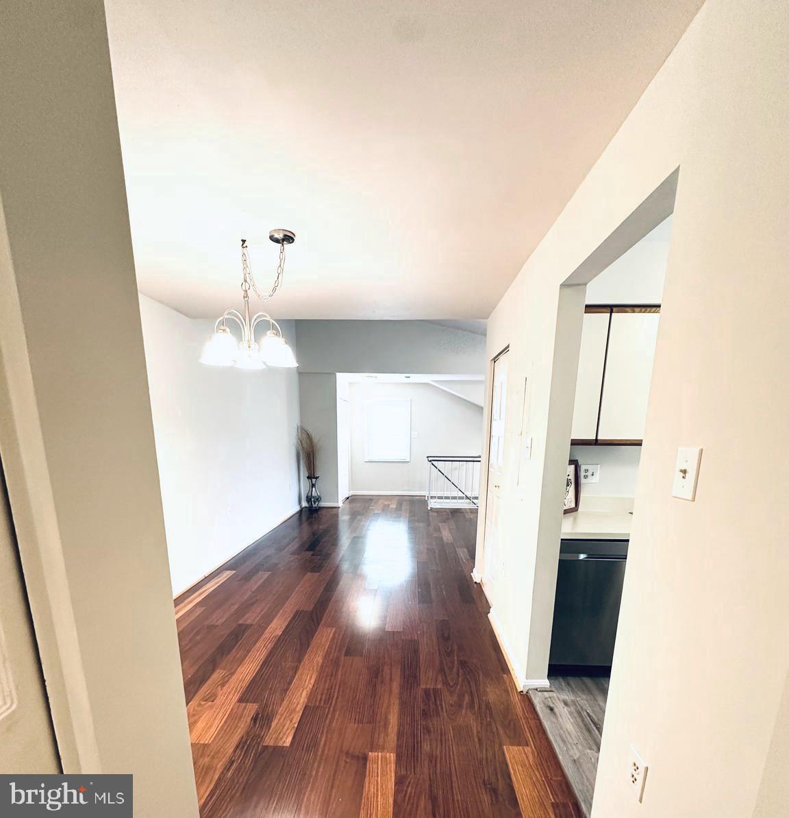 STONINGTON CONDOMINIUMS - Residential