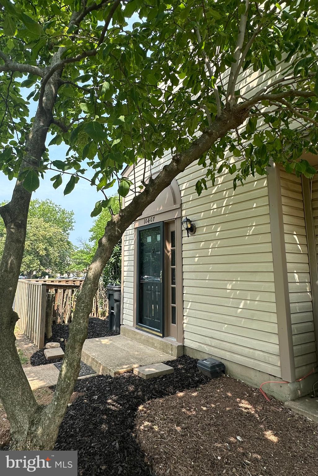 STONINGTON CONDOMINIUMS - Residential