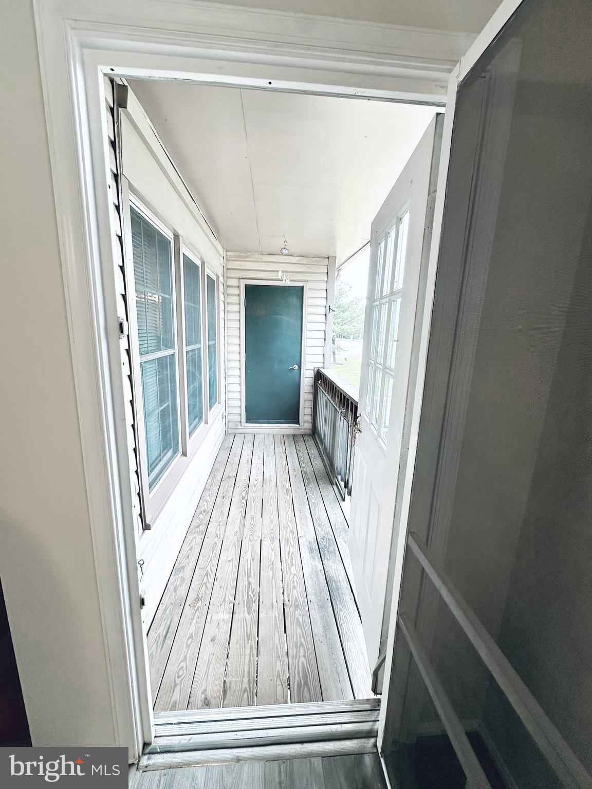 STONINGTON CONDOMINIUMS - Residential