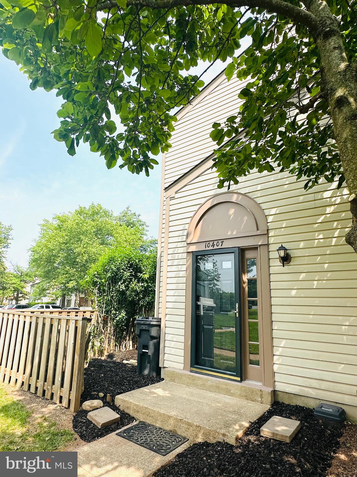 STONINGTON CONDOMINIUMS - Residential