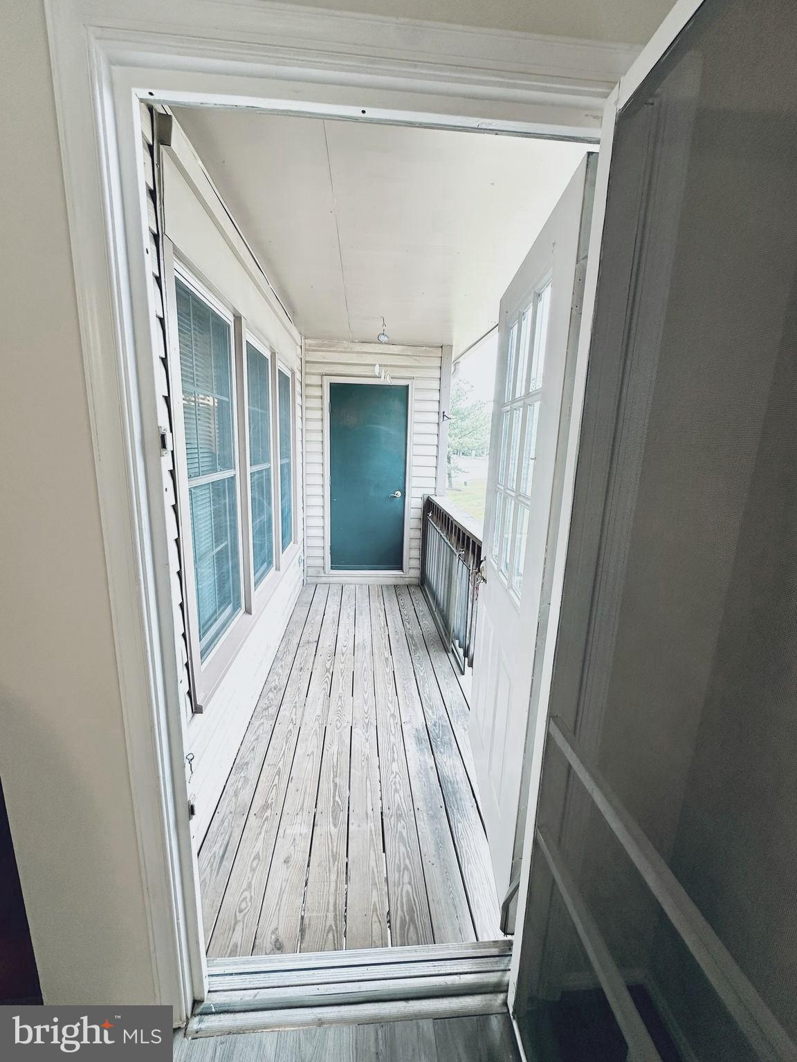 STONINGTON CONDOMINIUMS - Residential