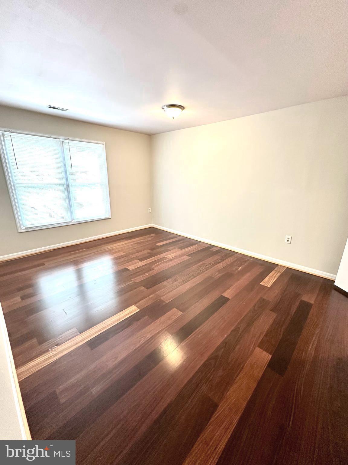 STONINGTON CONDOMINIUMS - Residential