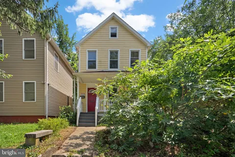 MLS: DCDC2254812