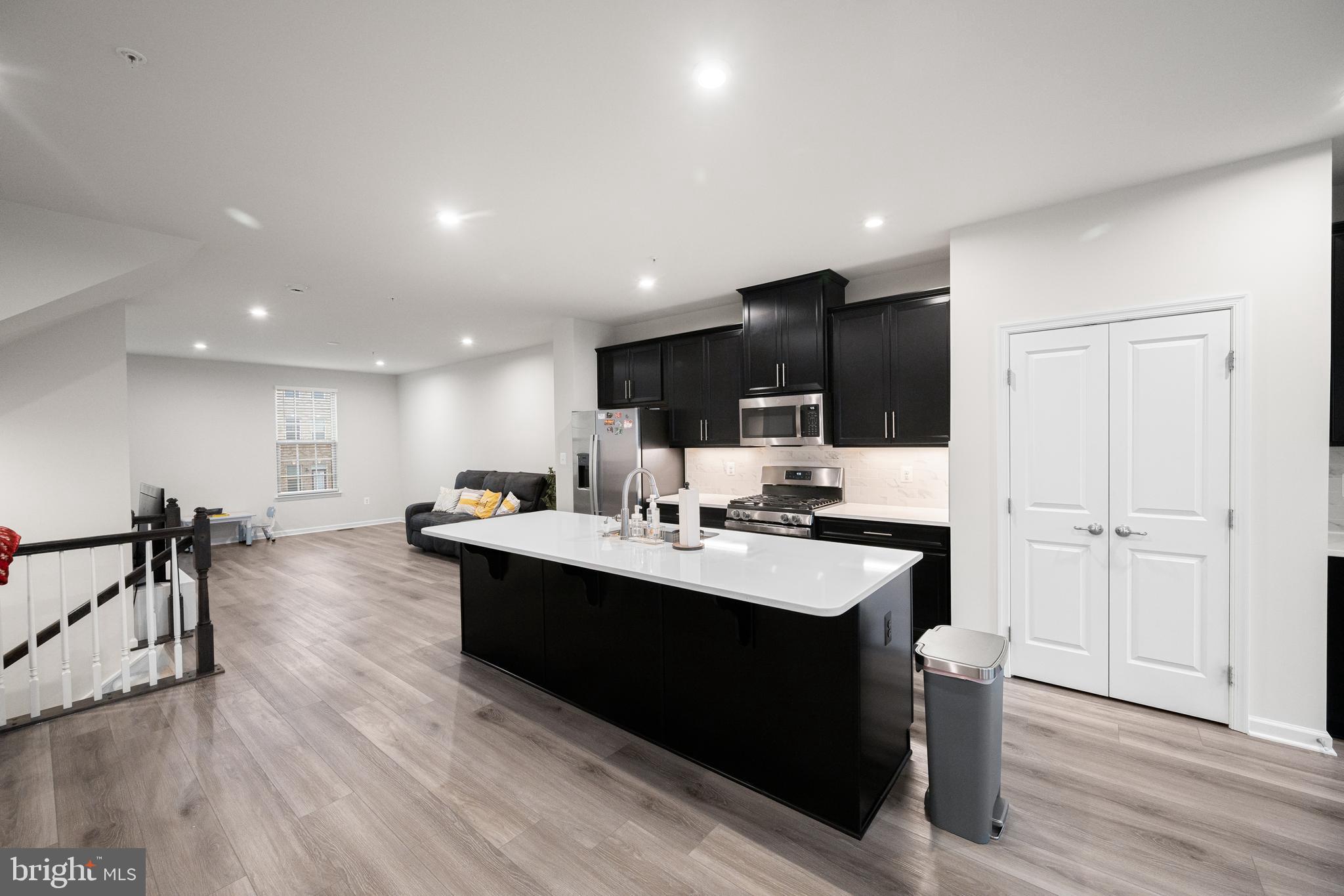 PARKSIDE PRESERVE - Residential