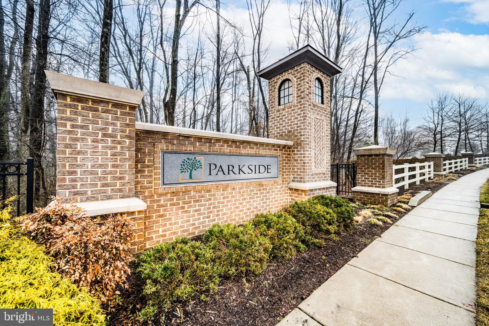 PARKSIDE PRESERVE - Residential