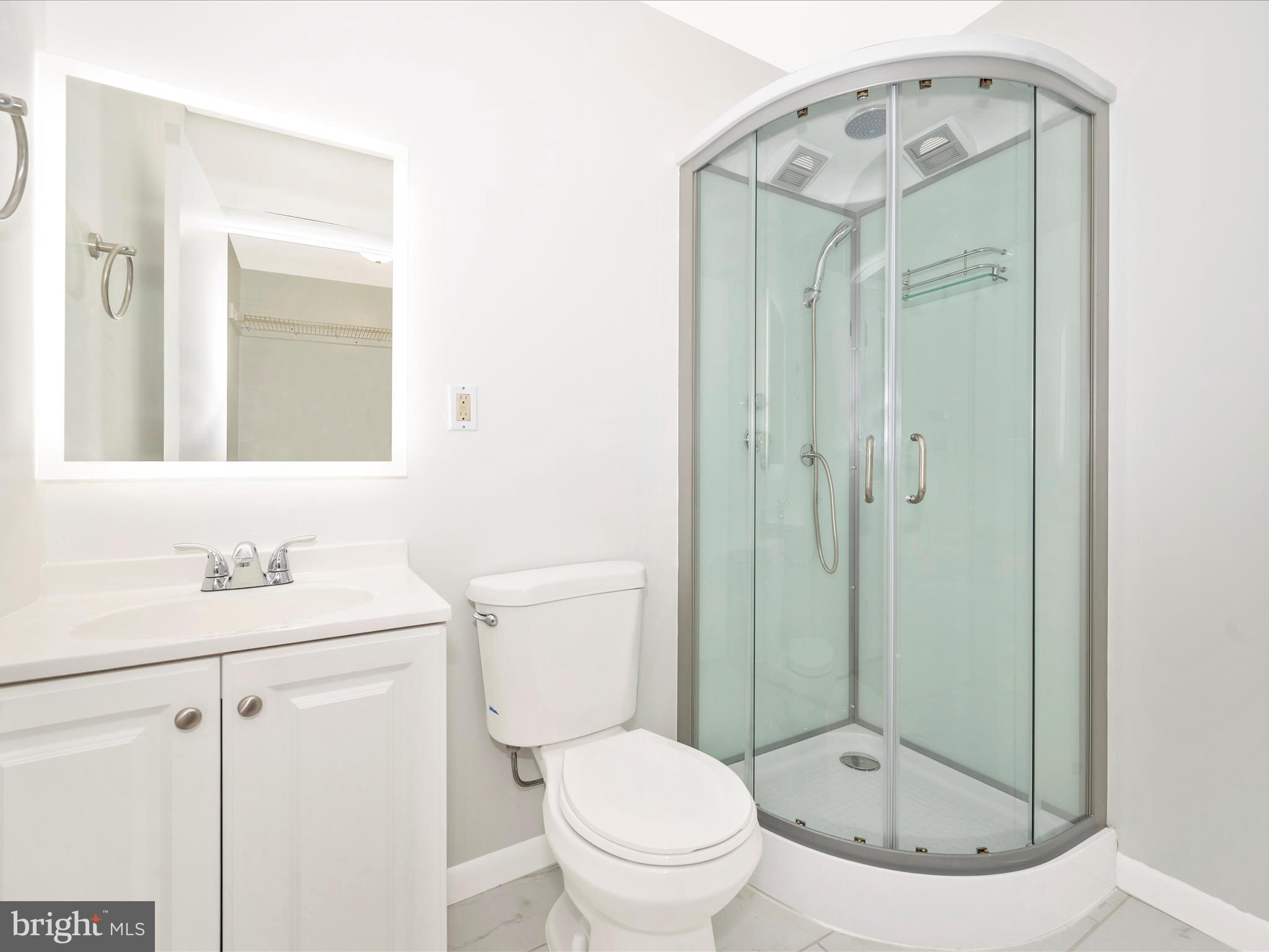 COLONIAL PARK - Residential