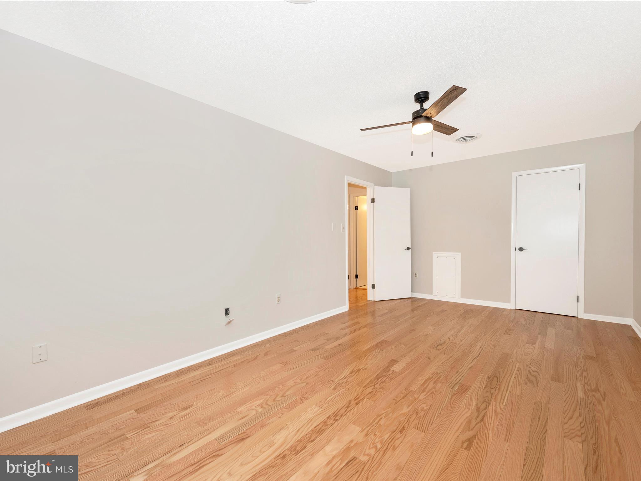 COLONIAL PARK - Residential