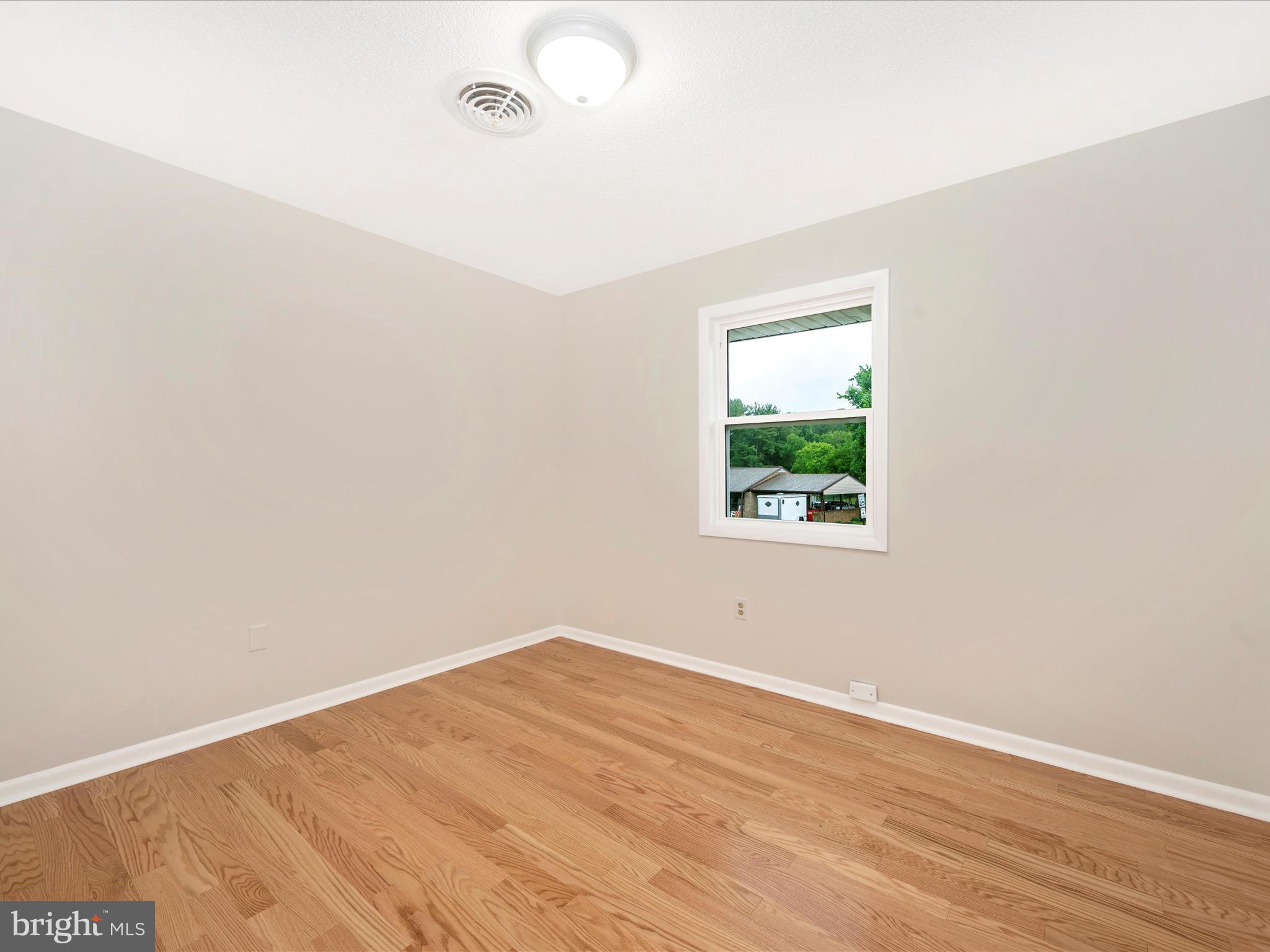 COLONIAL PARK - Residential