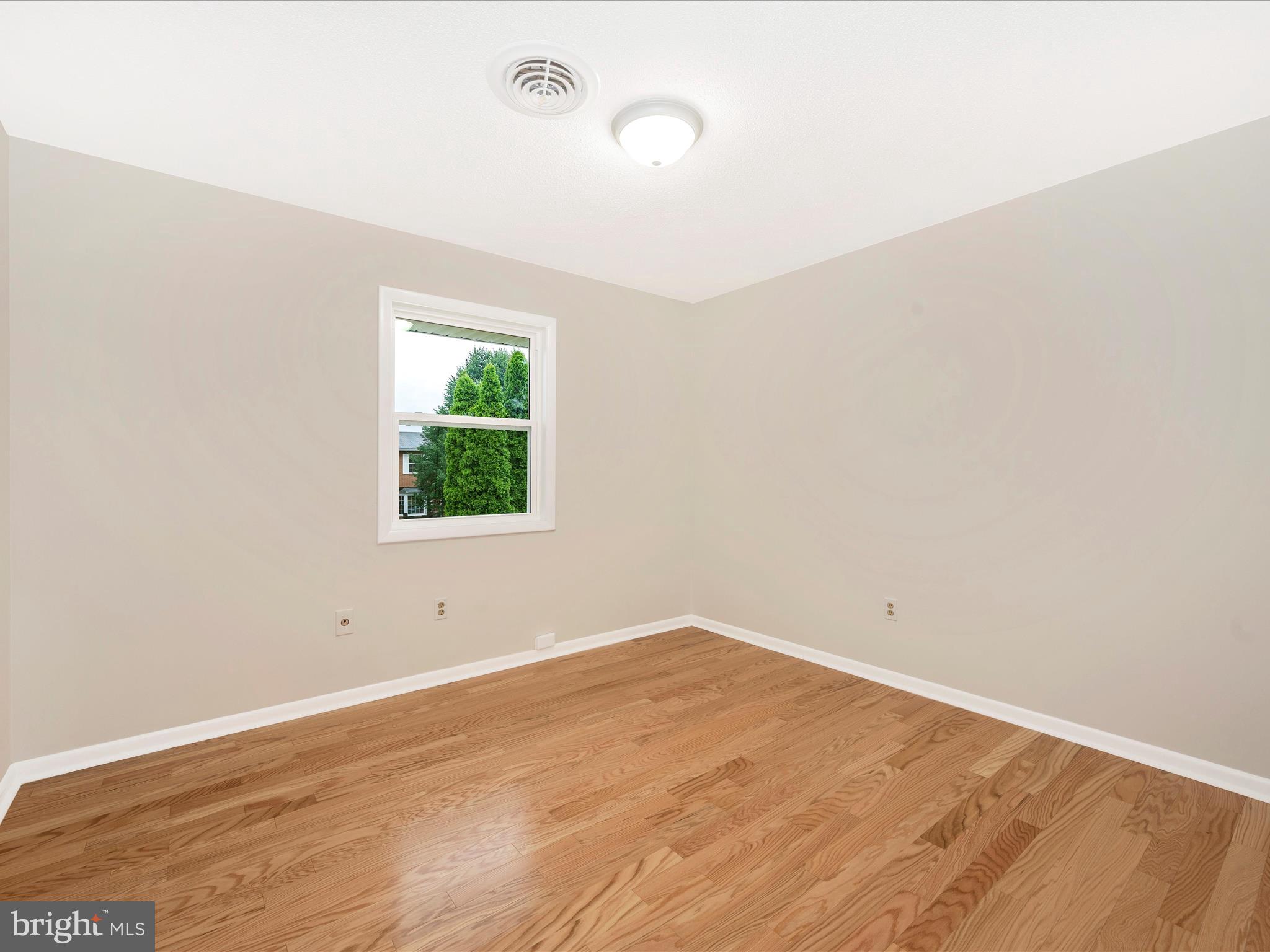 COLONIAL PARK - Residential