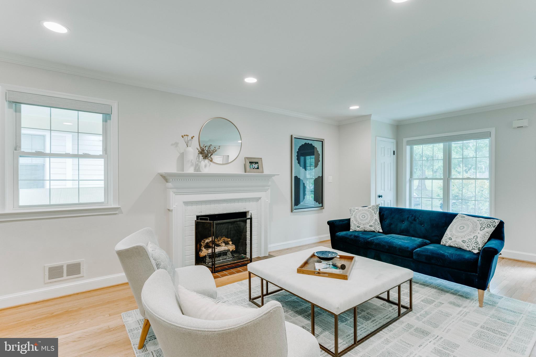 GREENWICH FOREST - Residential