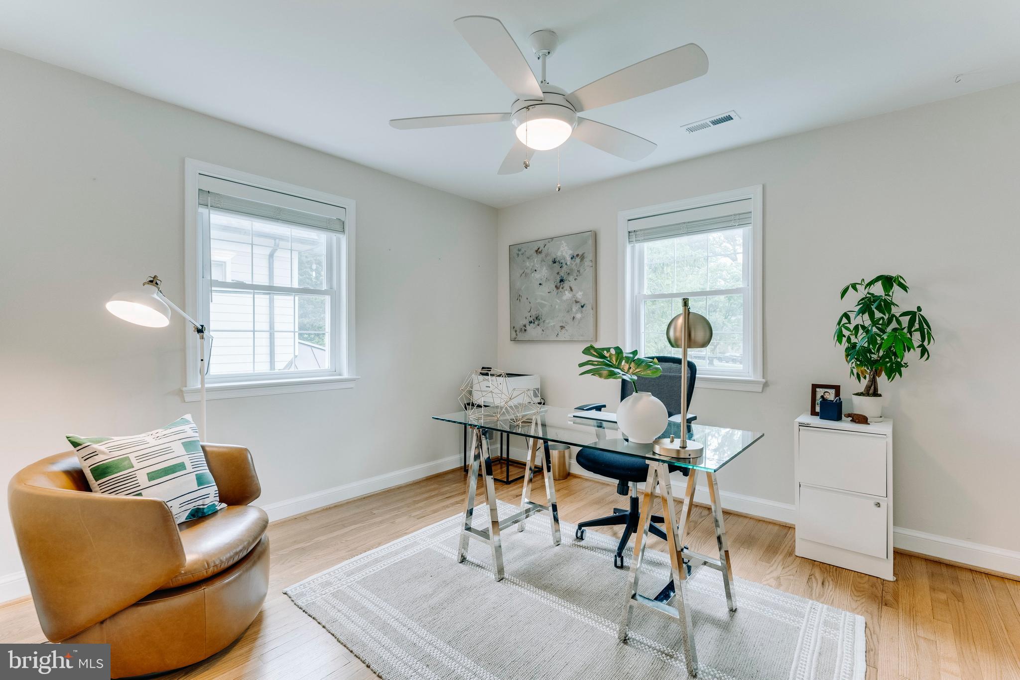 GREENWICH FOREST - Residential