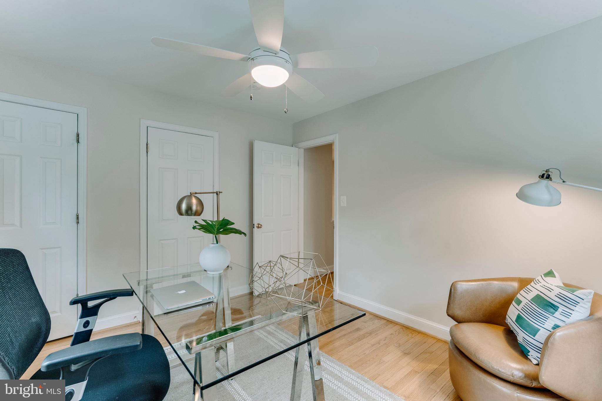 GREENWICH FOREST - Residential