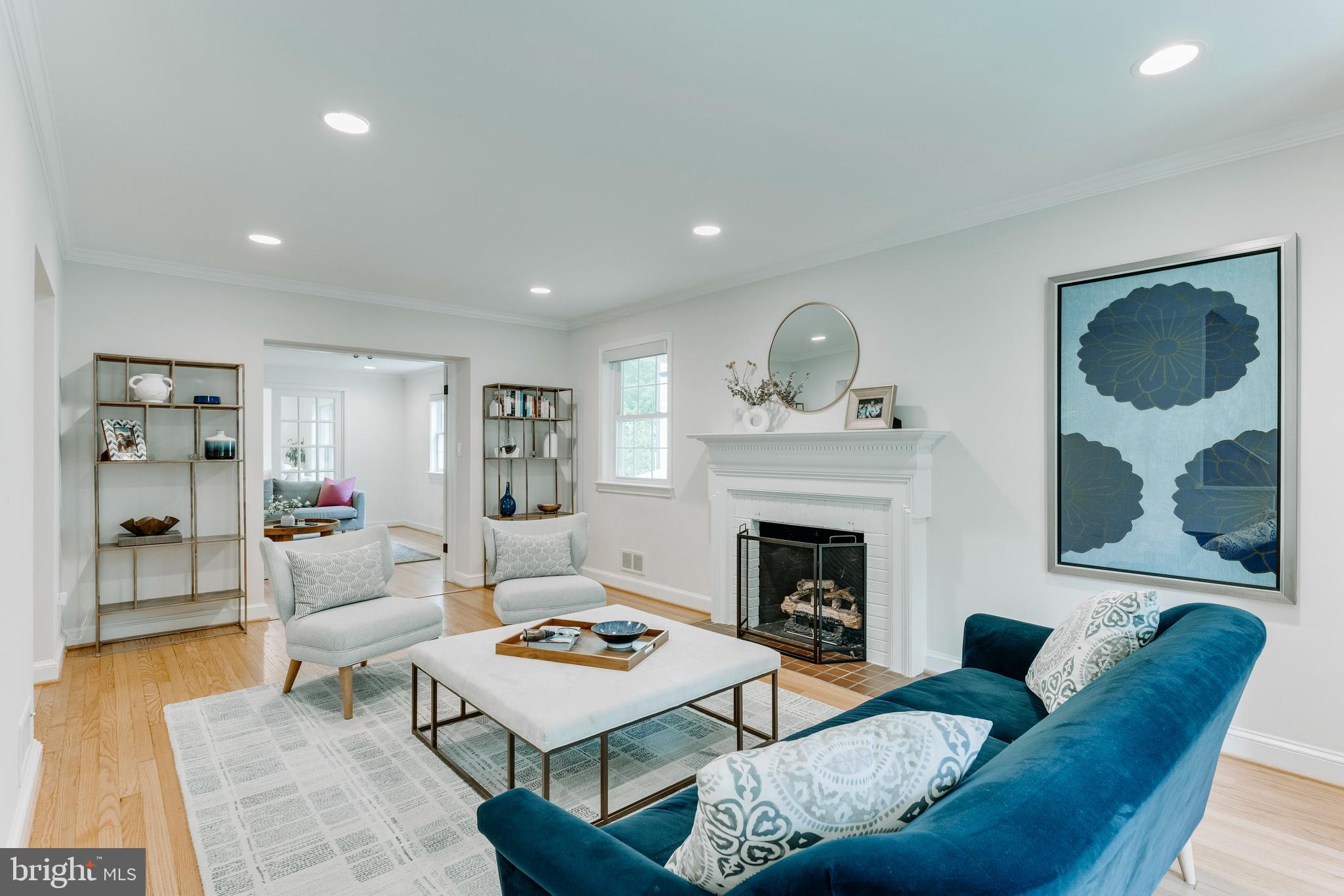 GREENWICH FOREST - Residential