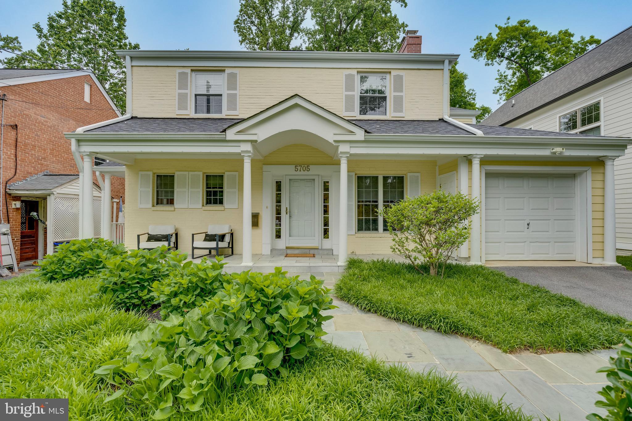 GREENWICH FOREST - Residential