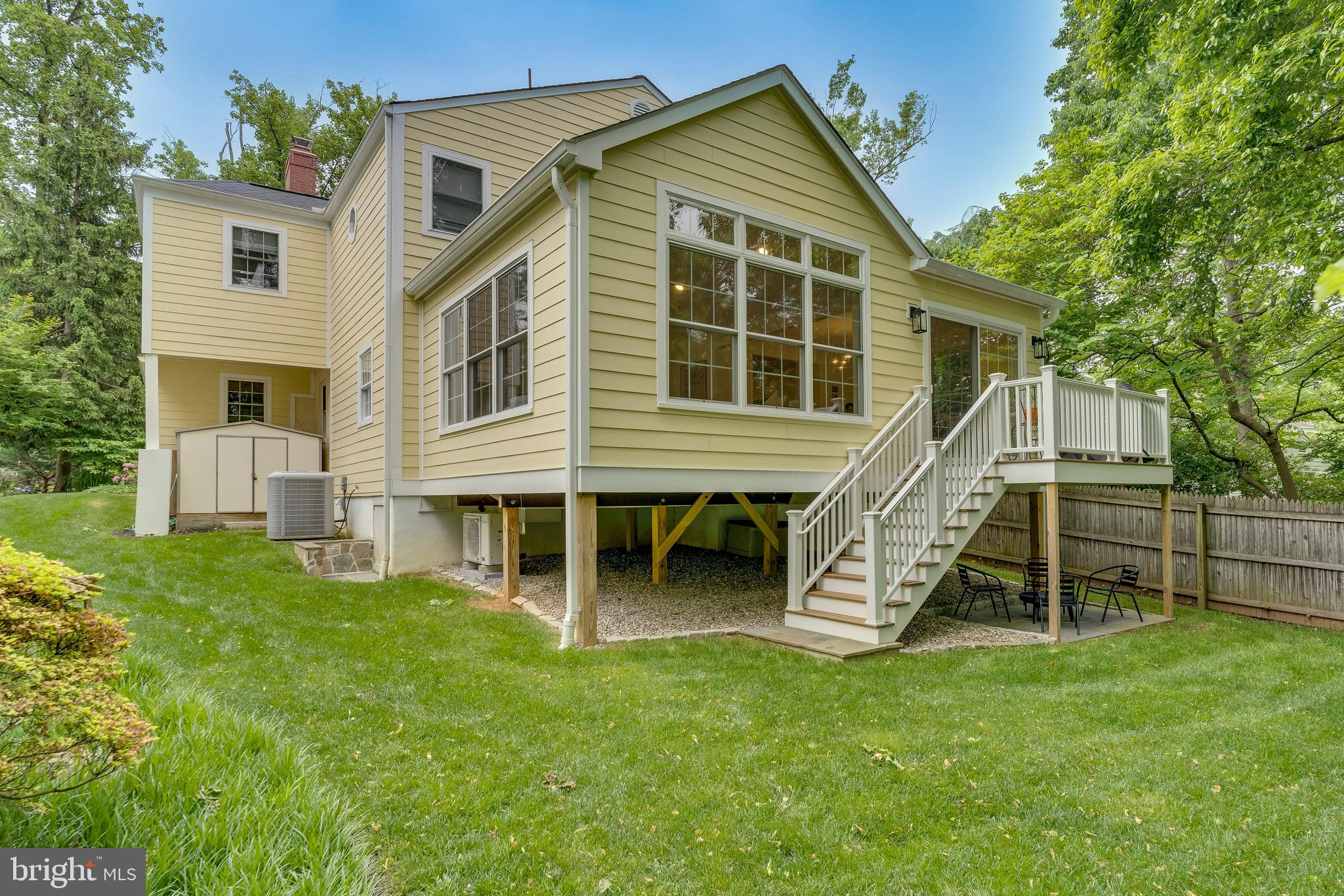 GREENWICH FOREST - Residential