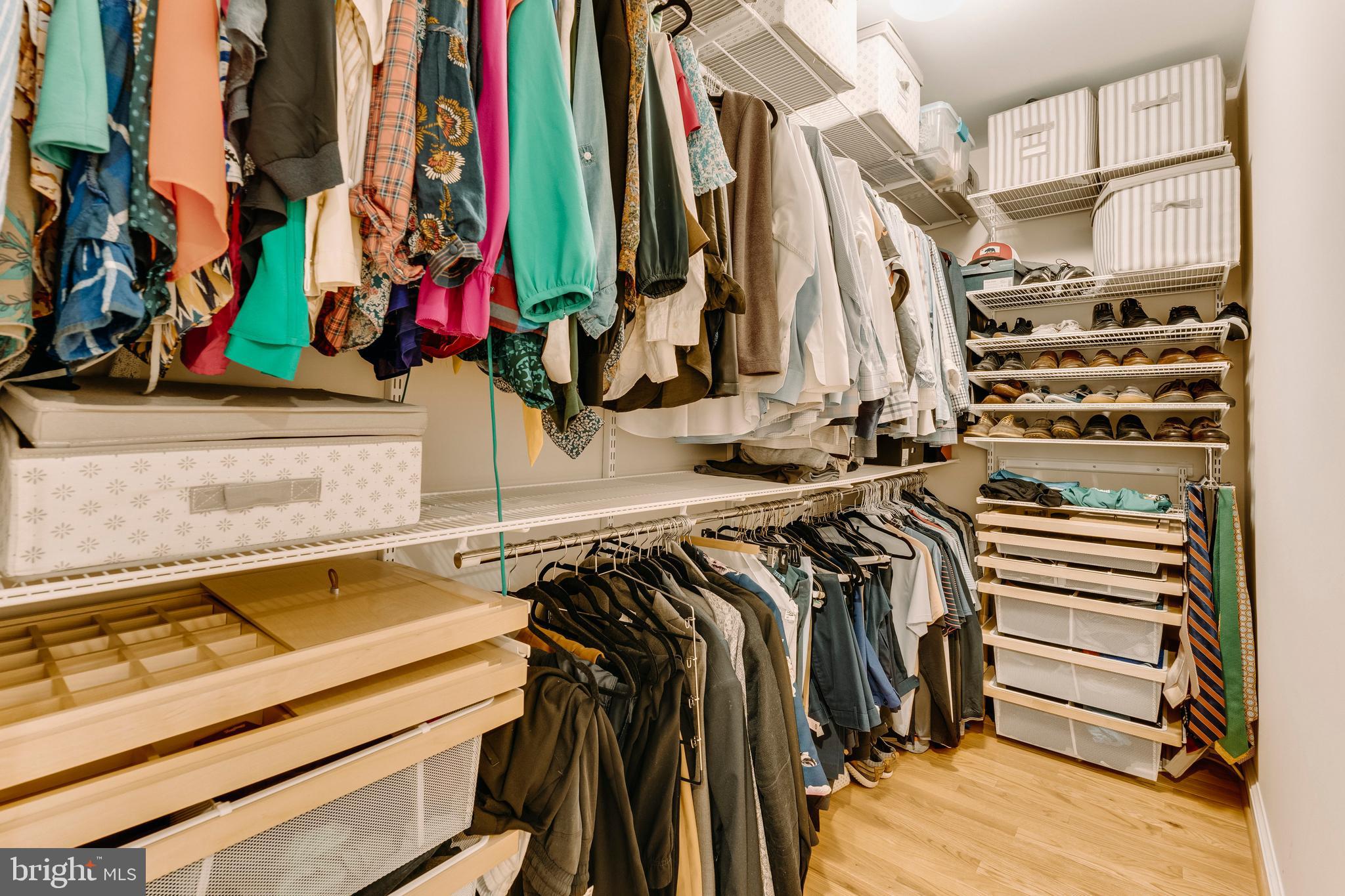 GREENWICH FOREST - Residential