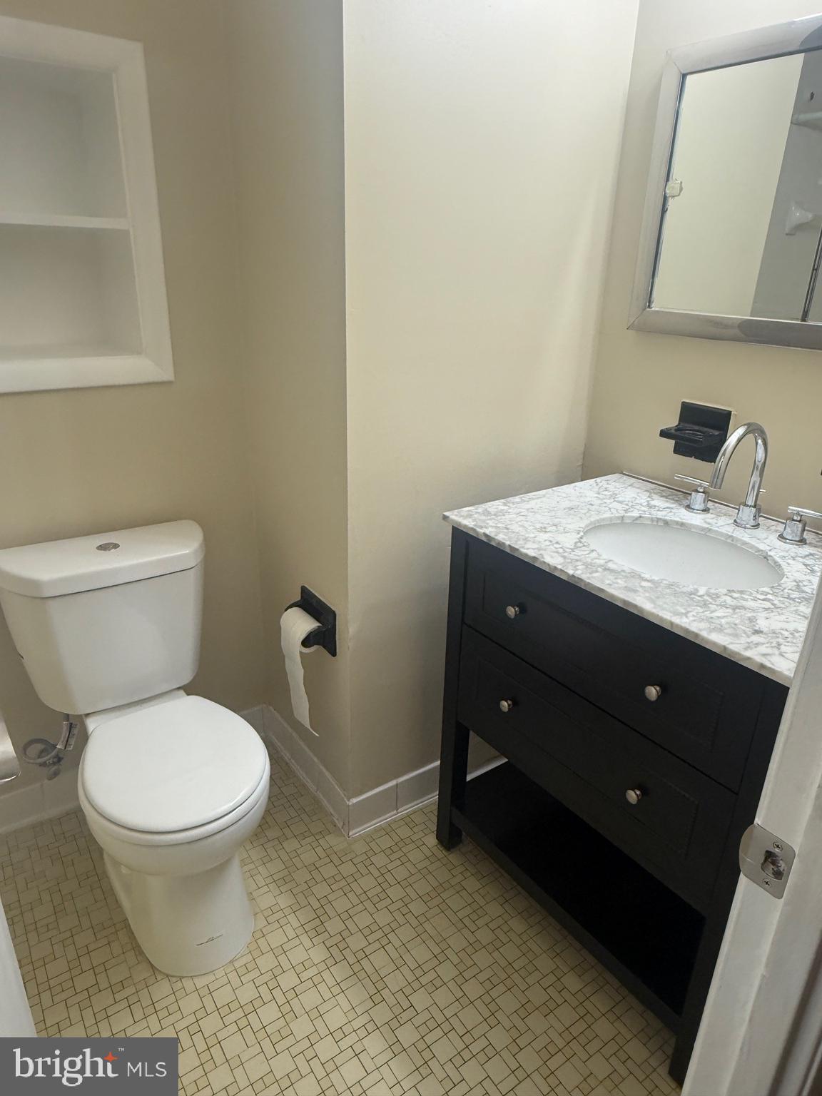 HUNGERFORD - Residential Lease