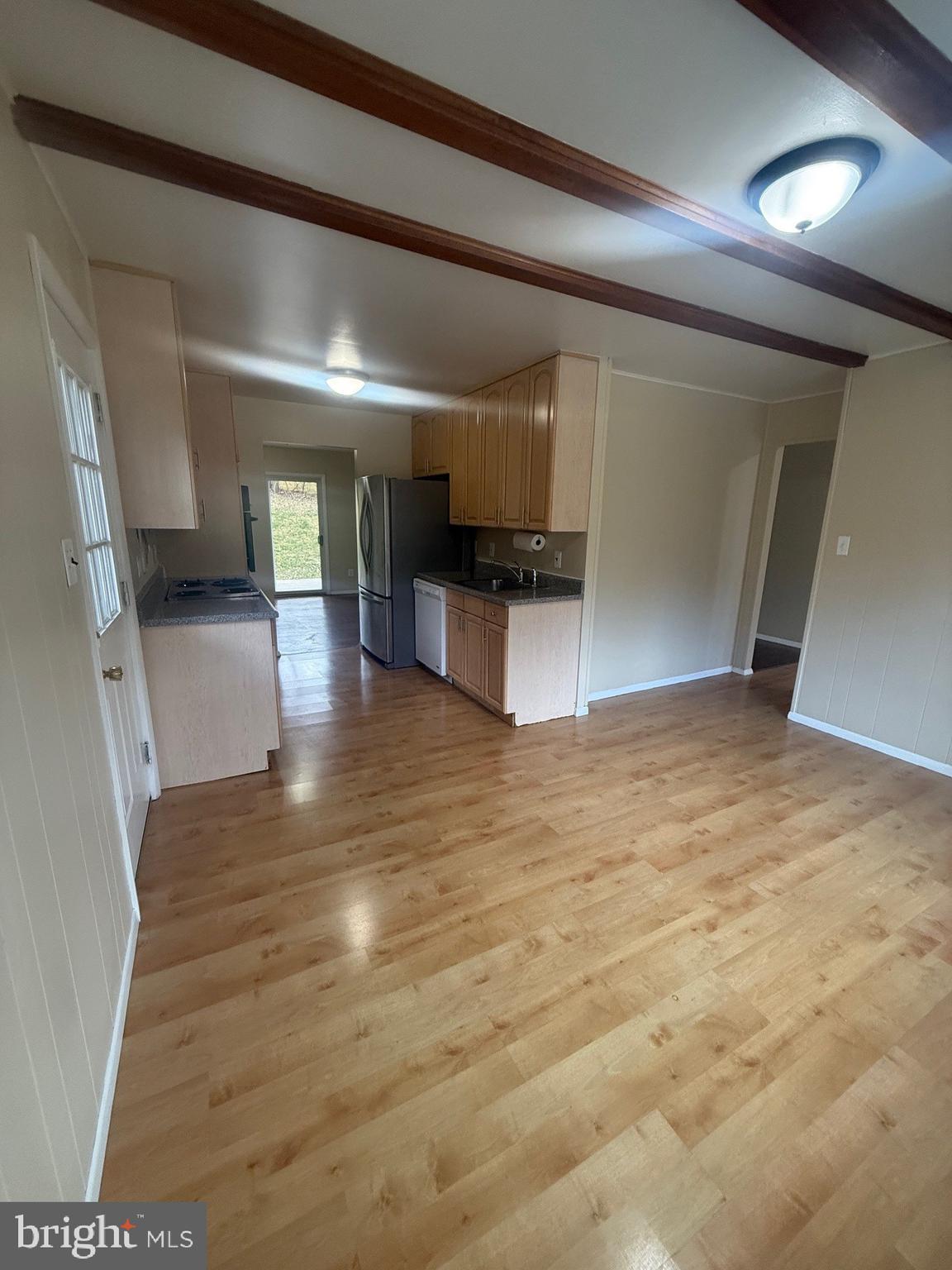 HUNGERFORD - Residential Lease