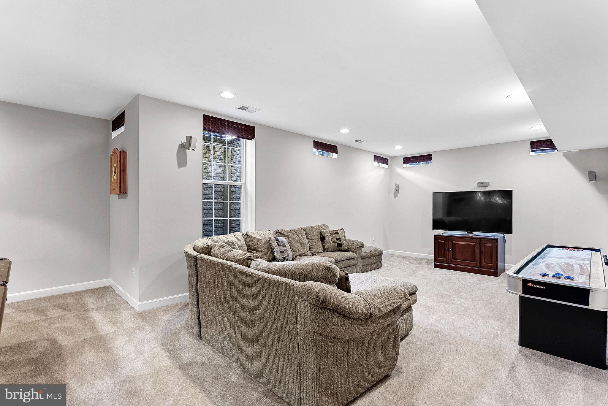 BRAMBLETON - Residential