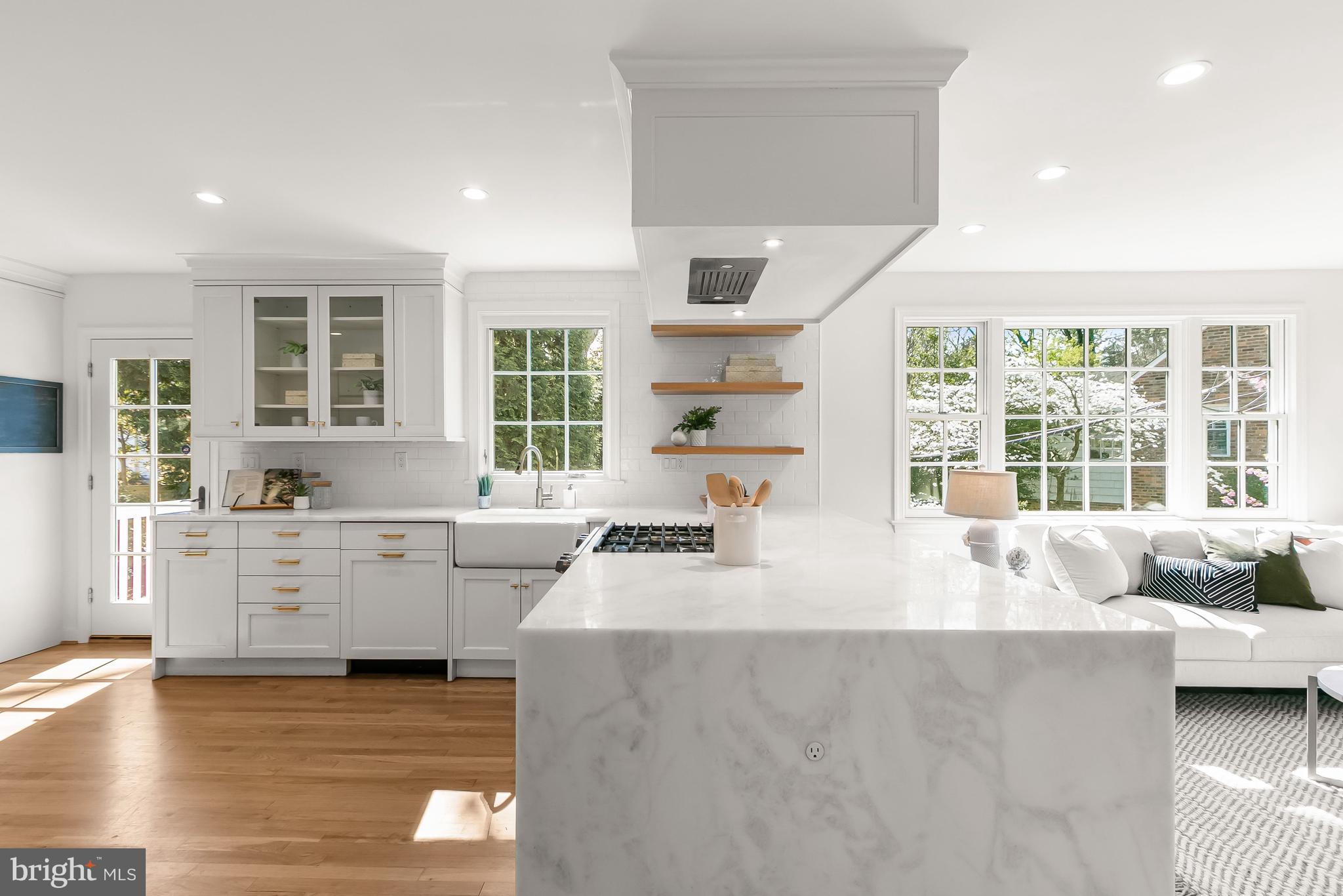 SPRING VALLEY - Residential