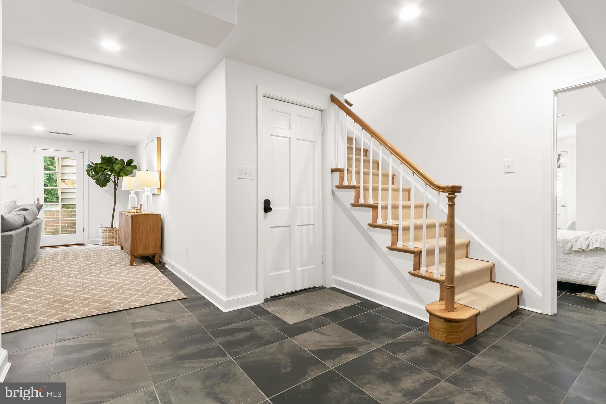 SPRING VALLEY - Residential