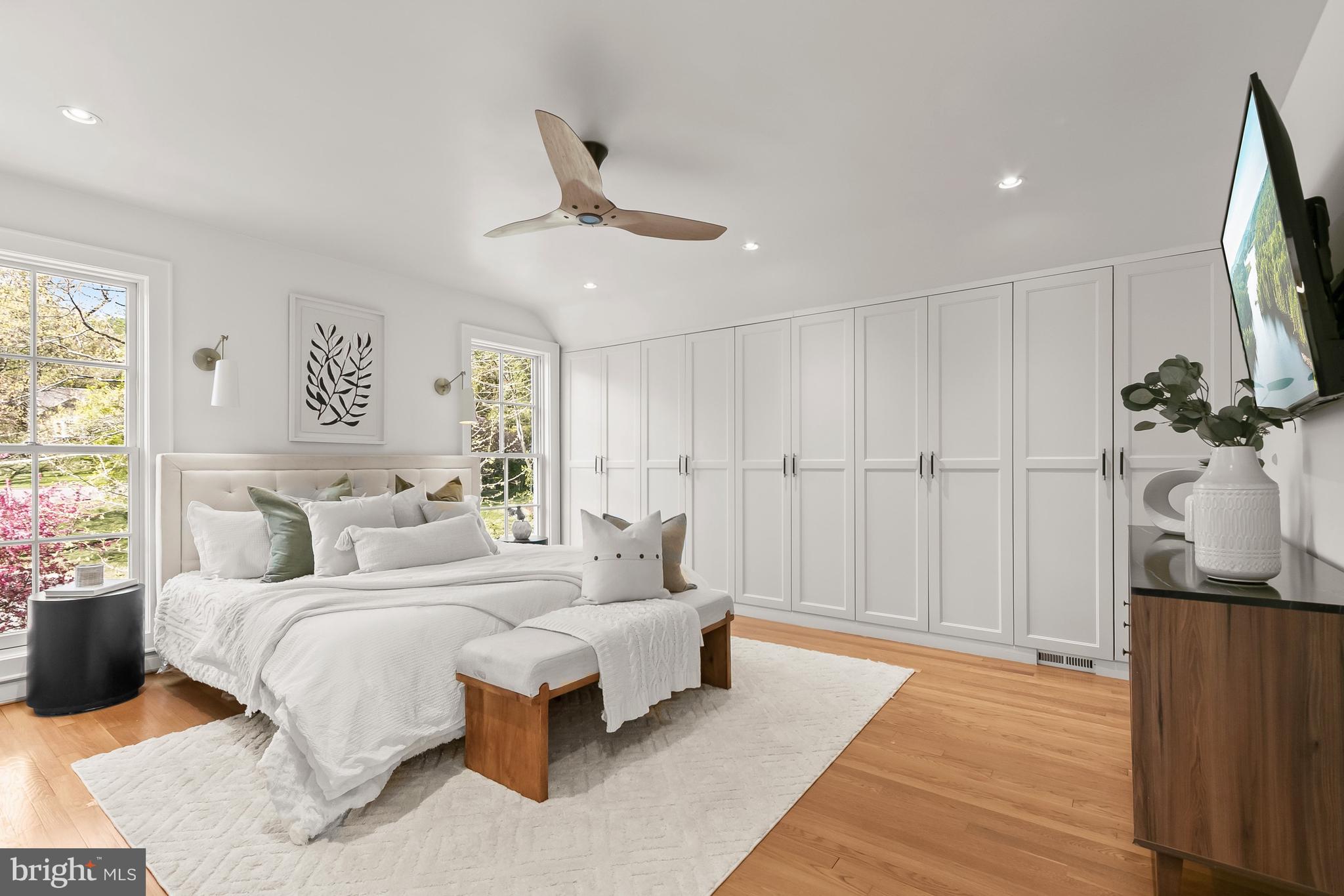 SPRING VALLEY - Residential