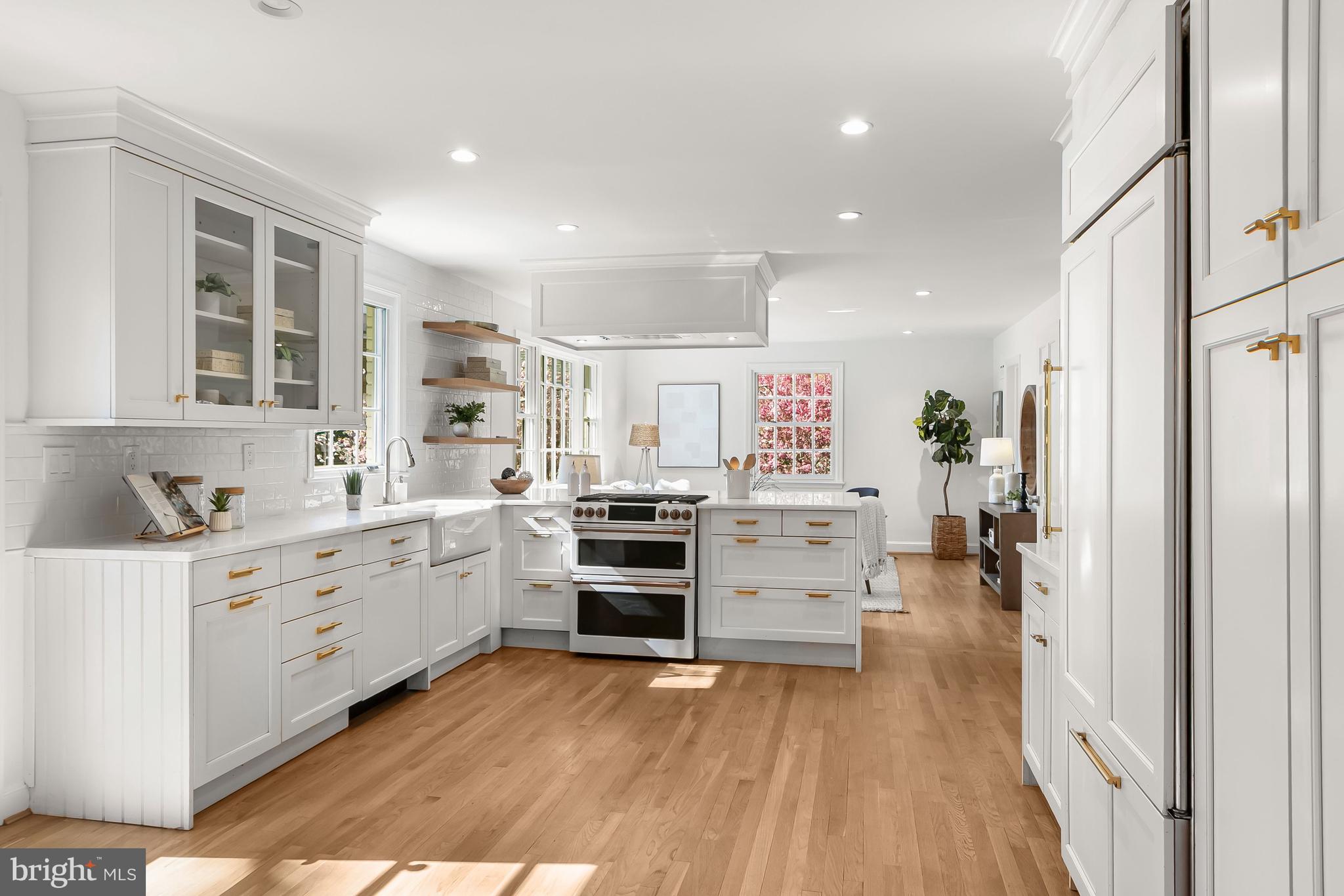 SPRING VALLEY - Residential