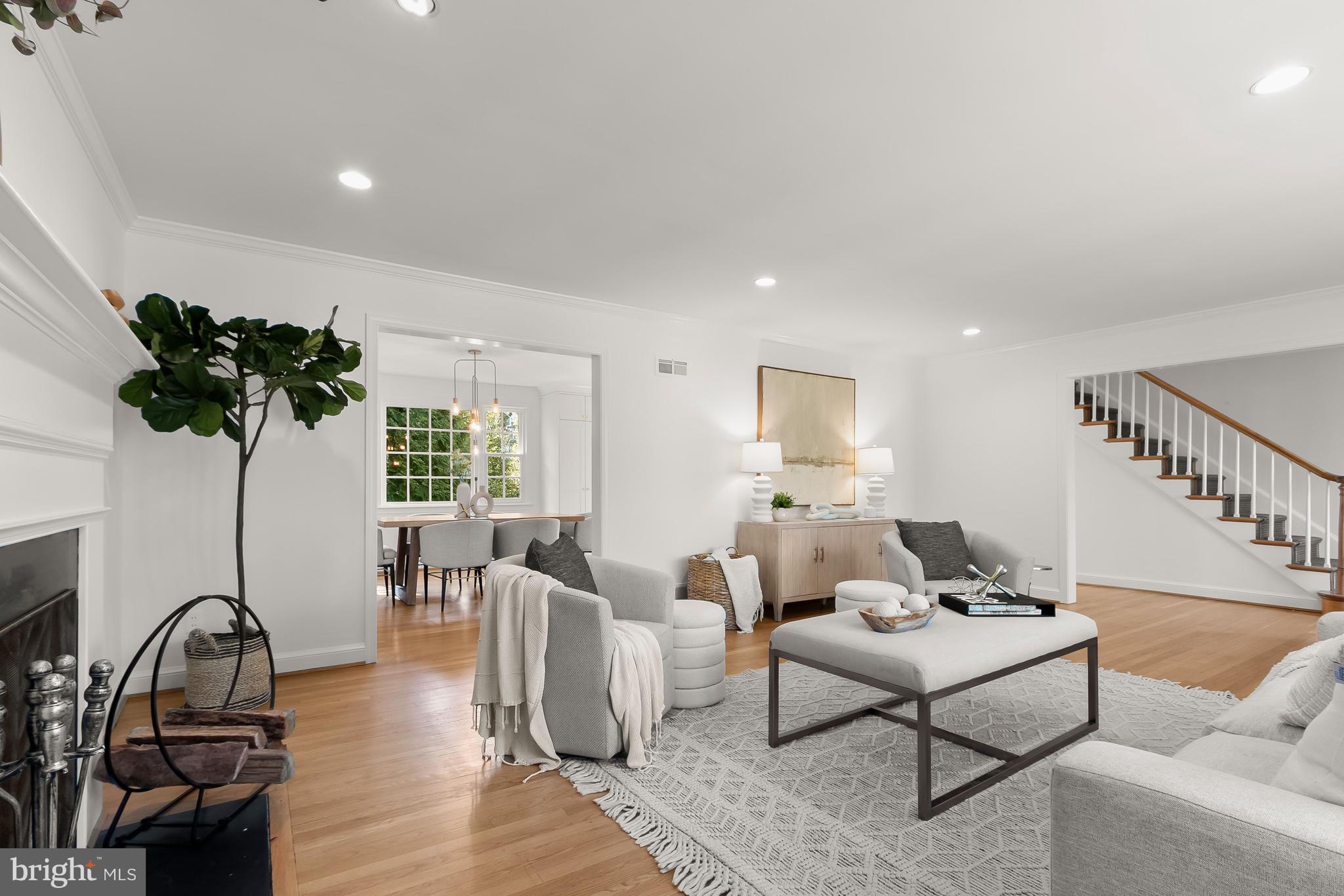 SPRING VALLEY - Residential
